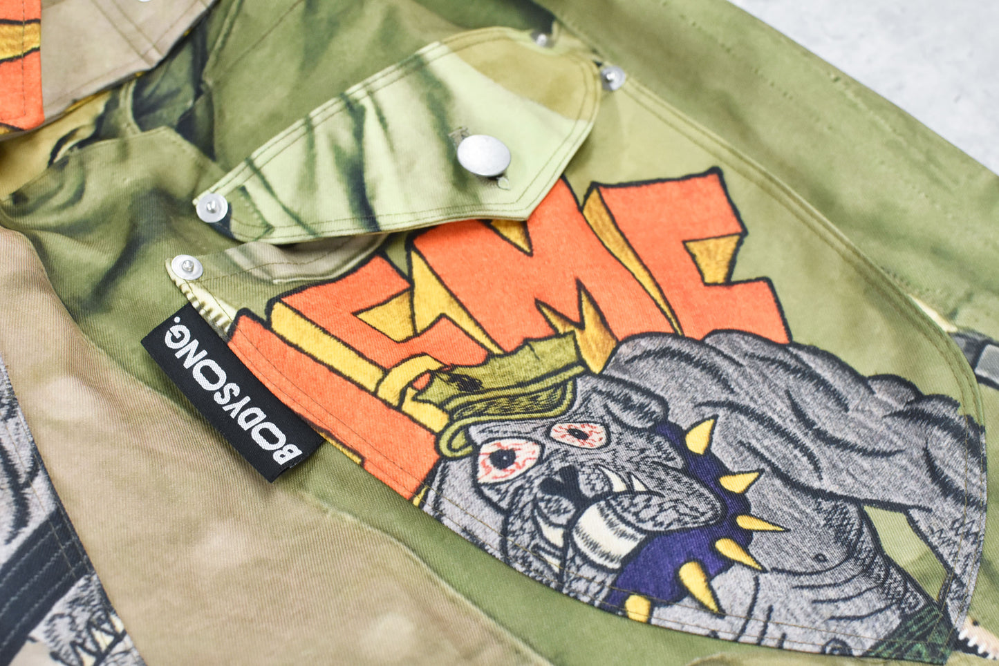 BODYSONG. / 3D CUT TROUSERS TROMPE L'OEIL JUV - KHAKI