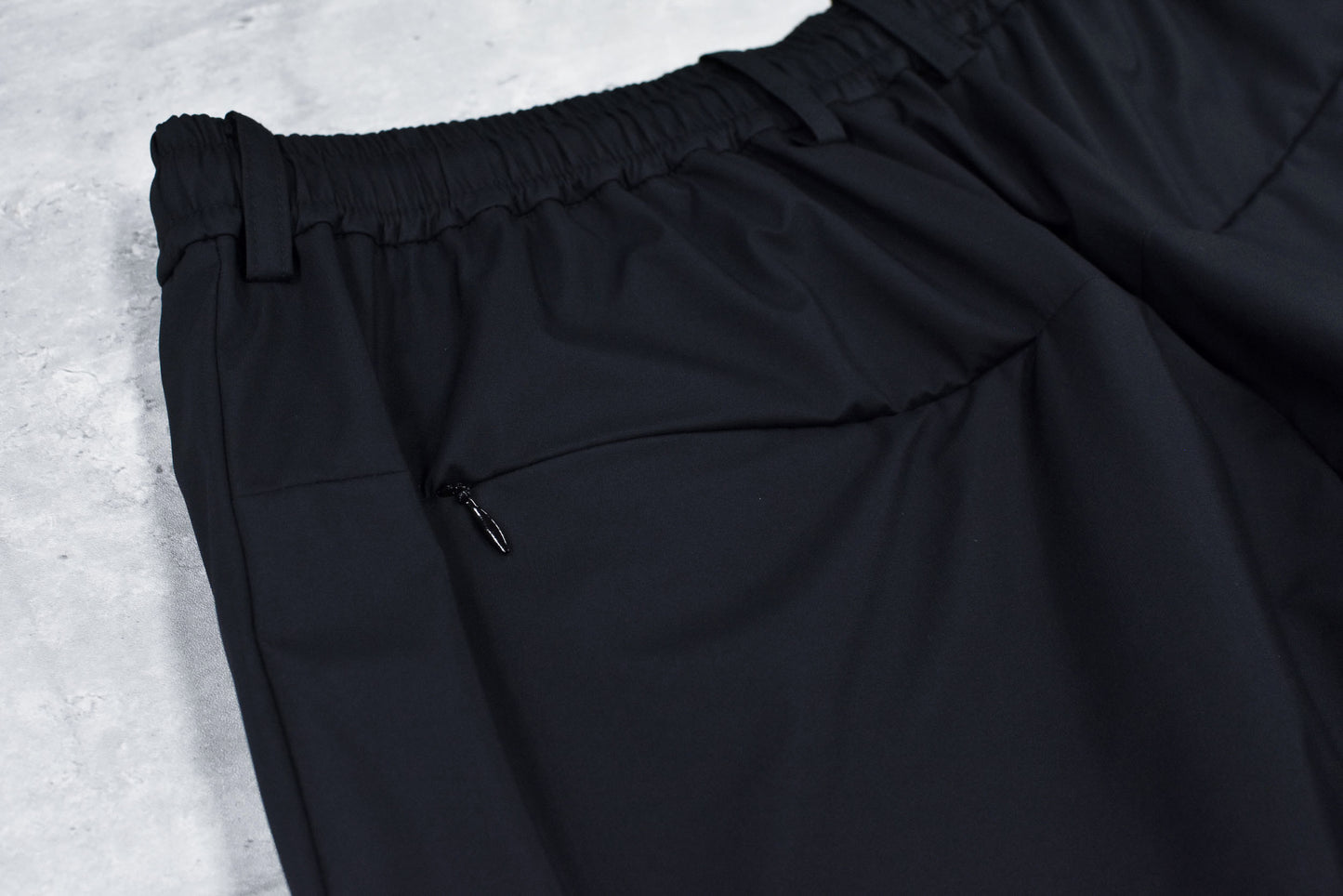 THE JEAN PIERRE / BETA 3Tuck Nylon Trouser - BLACK