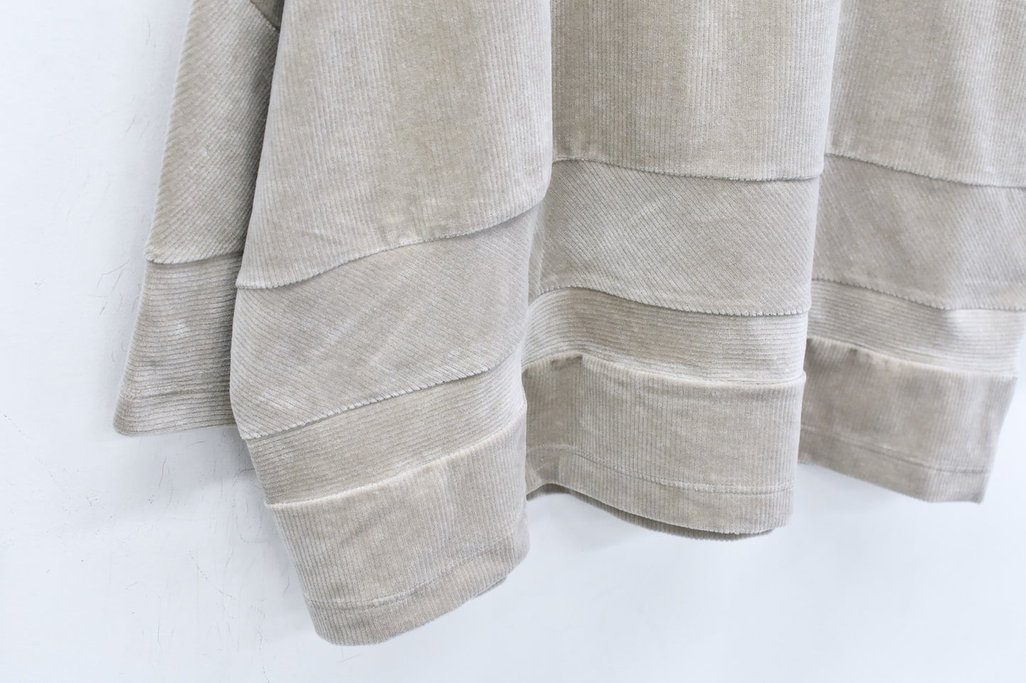 BEDSIDEDRAMA / 先行予約 Pattern Switch Pullover - BEIGE