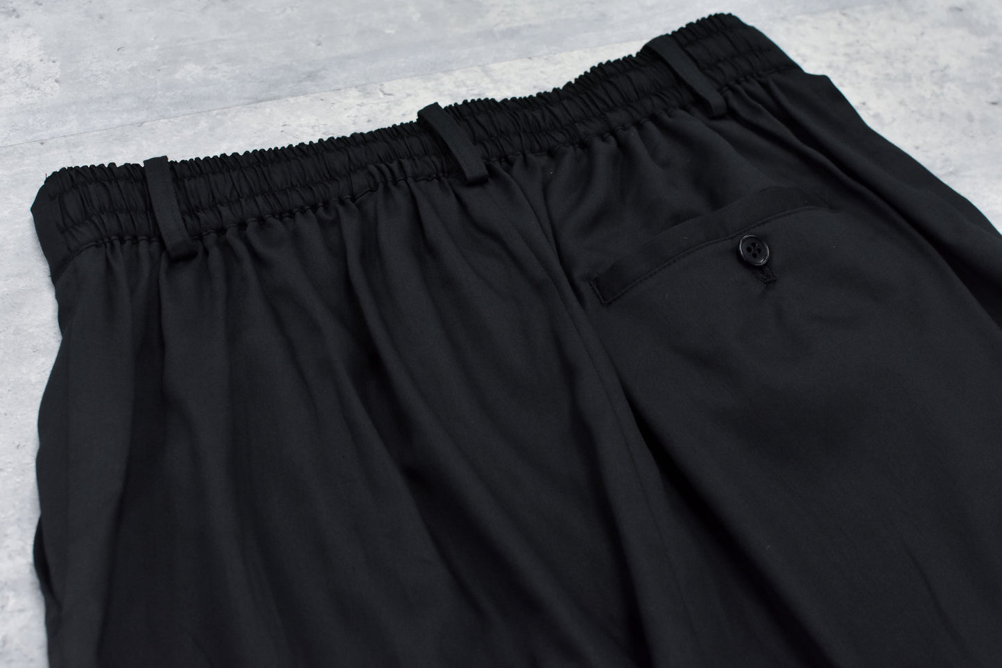 NewRose / Embroidery Wrinklework Tuck Pants - BLACK