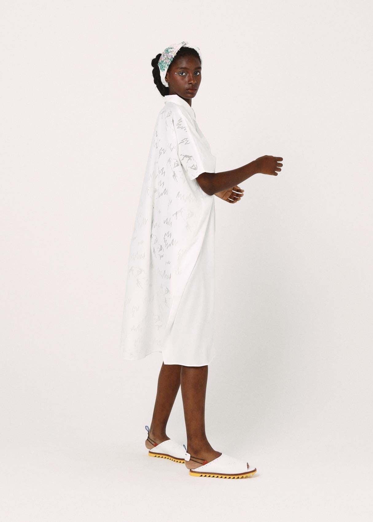 BEDSIDEDRAMA / Dancing Lace poncho shirt - WHITE