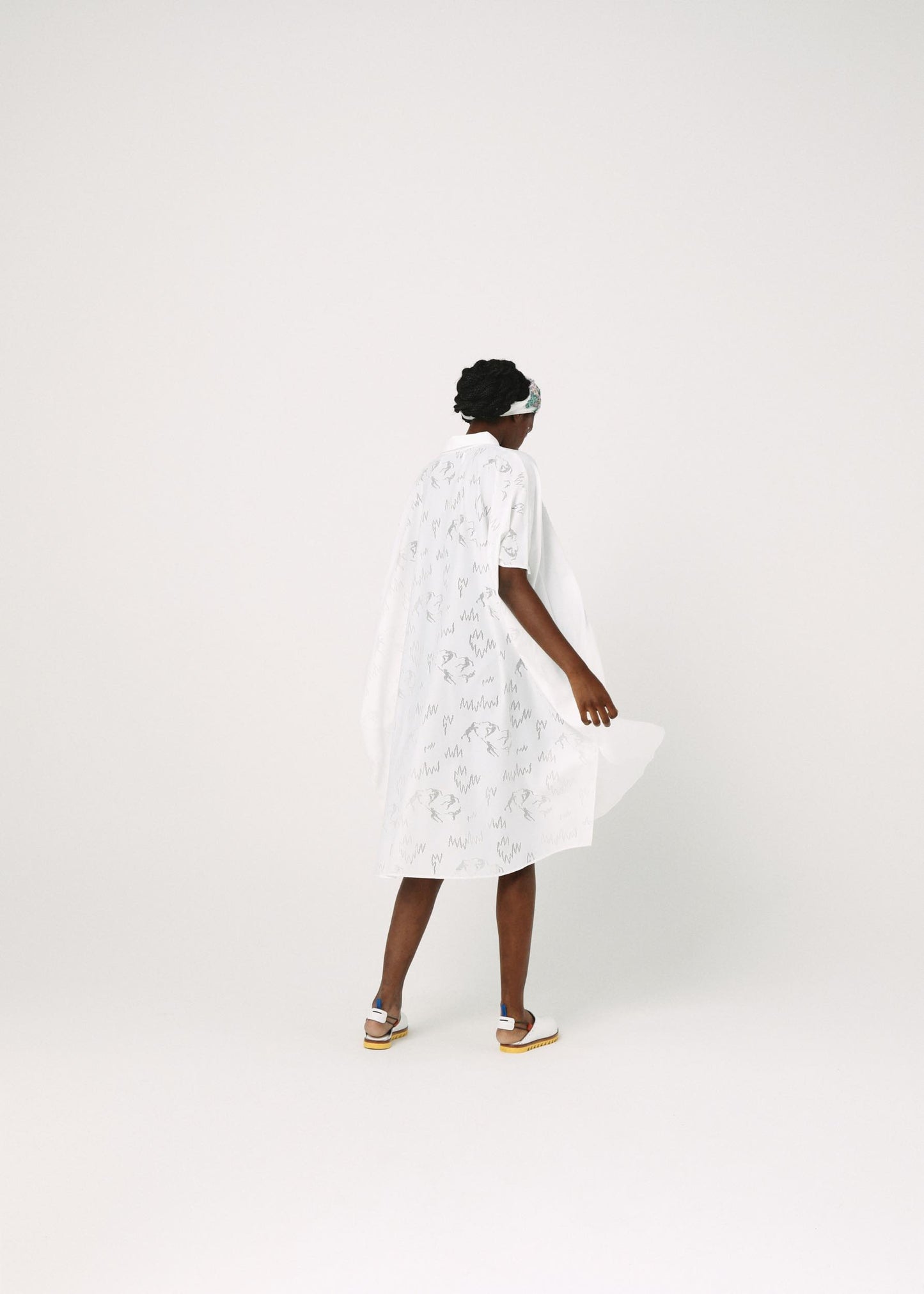 BEDSIDEDRAMA / Dancing Lace poncho shirt - WHITE