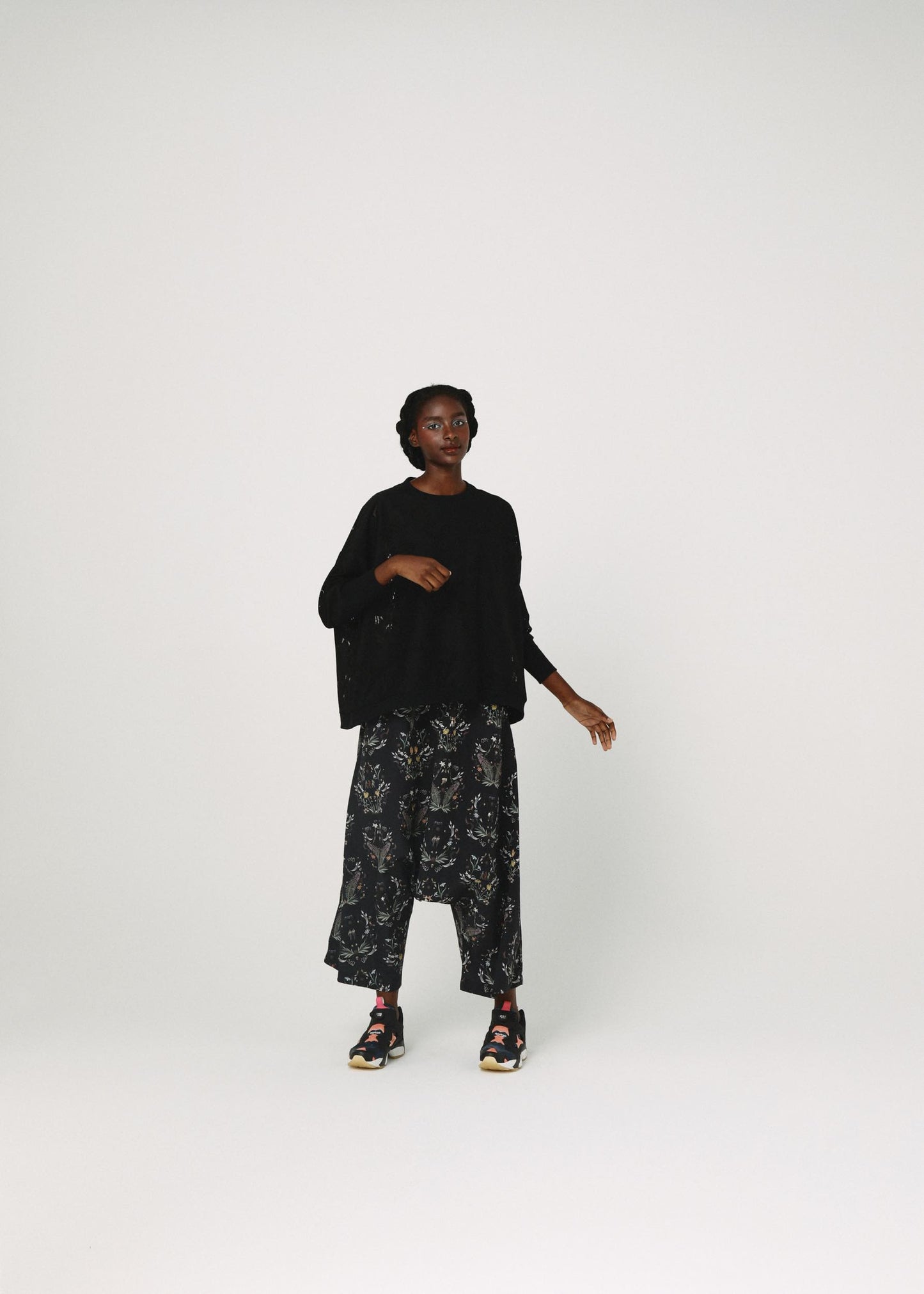 BEDSIDEDRAMA / Dancing Lace Pullover - BLACK