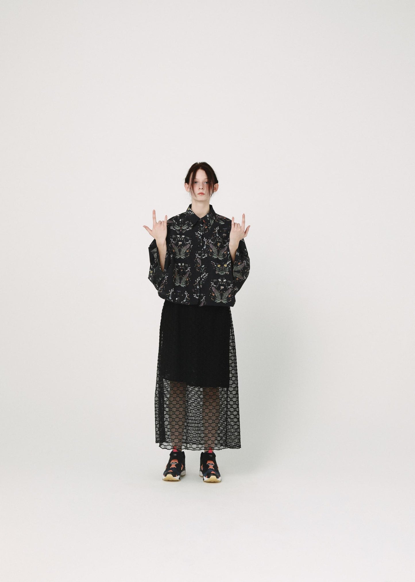 BEDSIDEDRAMA / Dance In The Garden Cape Shirt - BLACK