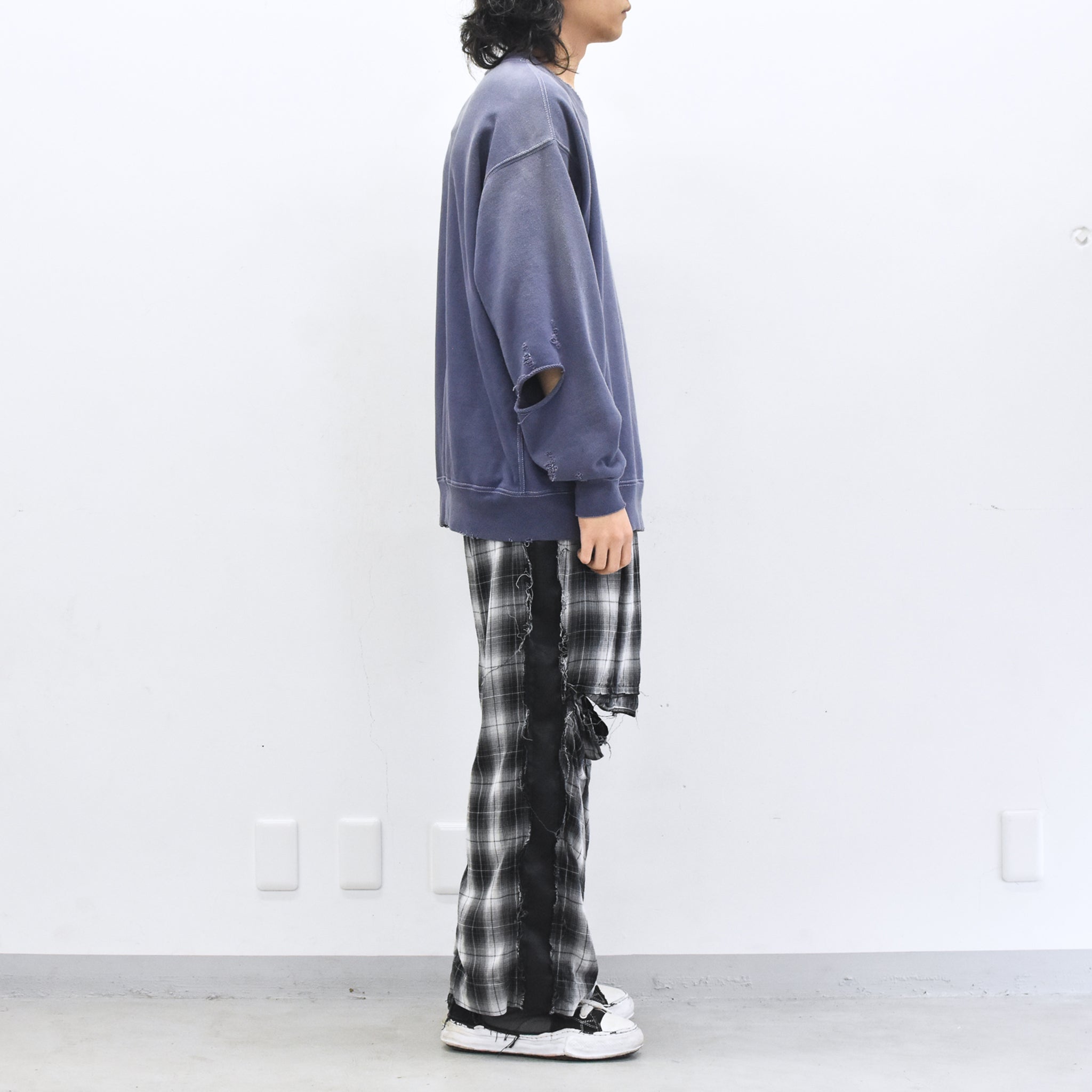 THE JEAN PIERRE / Pigment Grunge Destroy Sweat Shirt - FADE NAVY