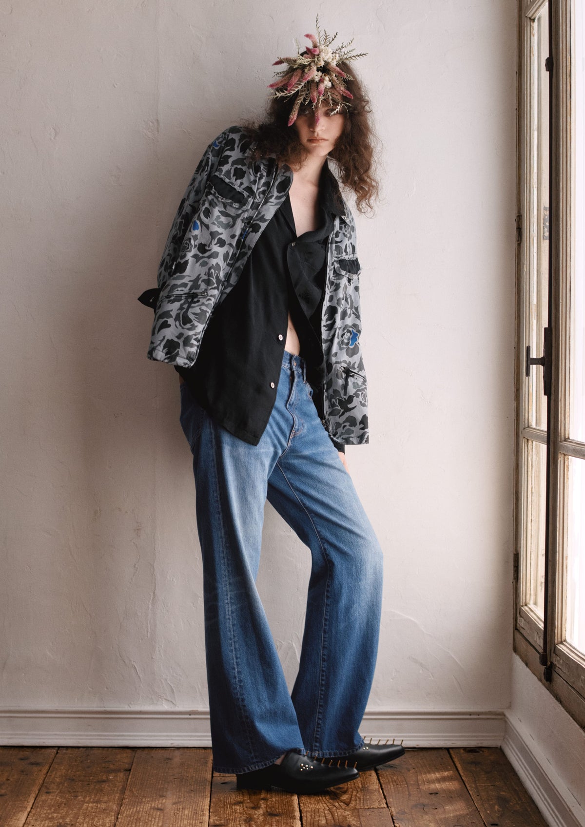 先行予約 NewRose / MIDDLE FIT FLARE PANTS (Distressed finish）