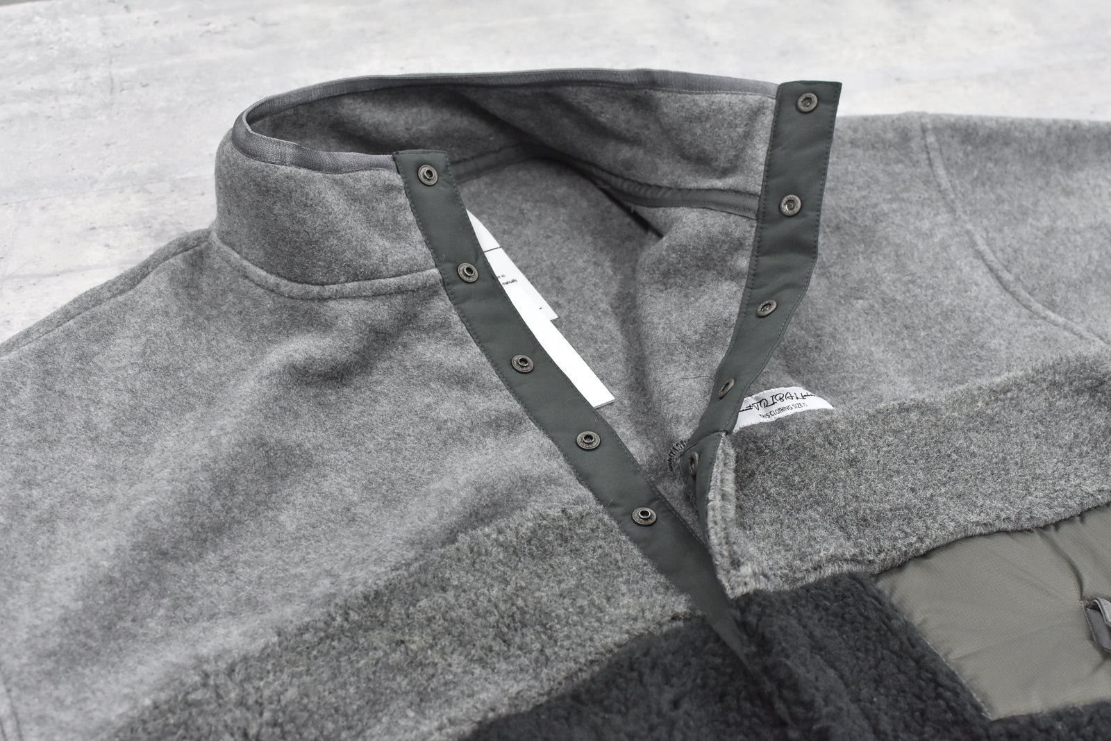 elephant TRIBAL fabrics / chaos boa blouson - GRAY