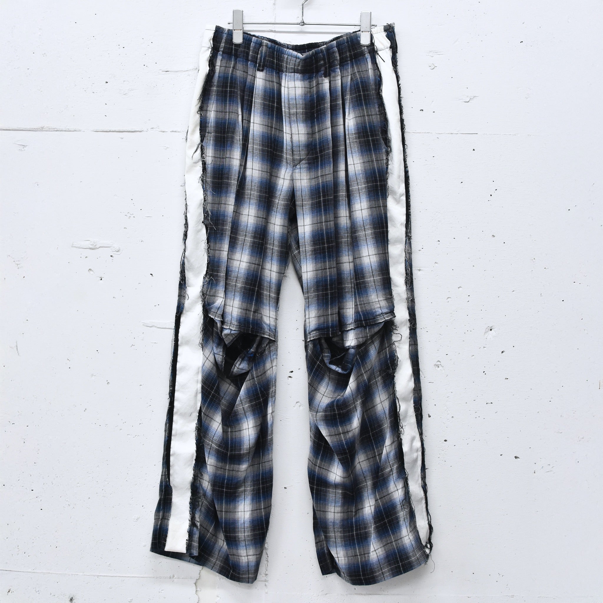 THE JEAN PIERRE / 3Tuck Easy Plaid Trouser - BLUE