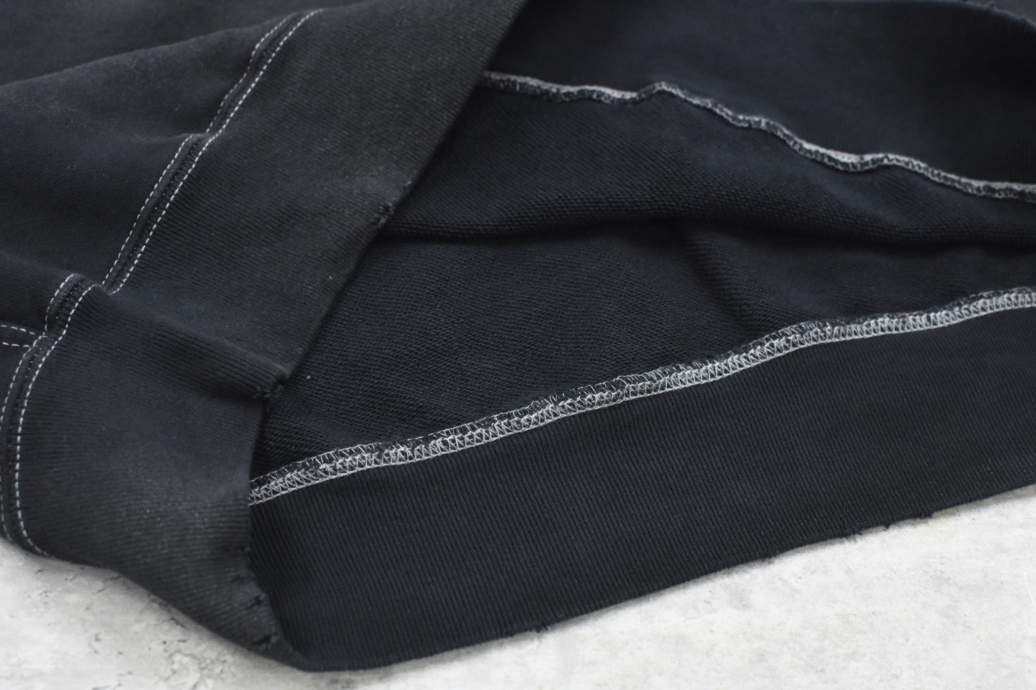 THE JEAN PIERRE / Pigment Grunge Destroy Sweat Shirt - FADE BLK
