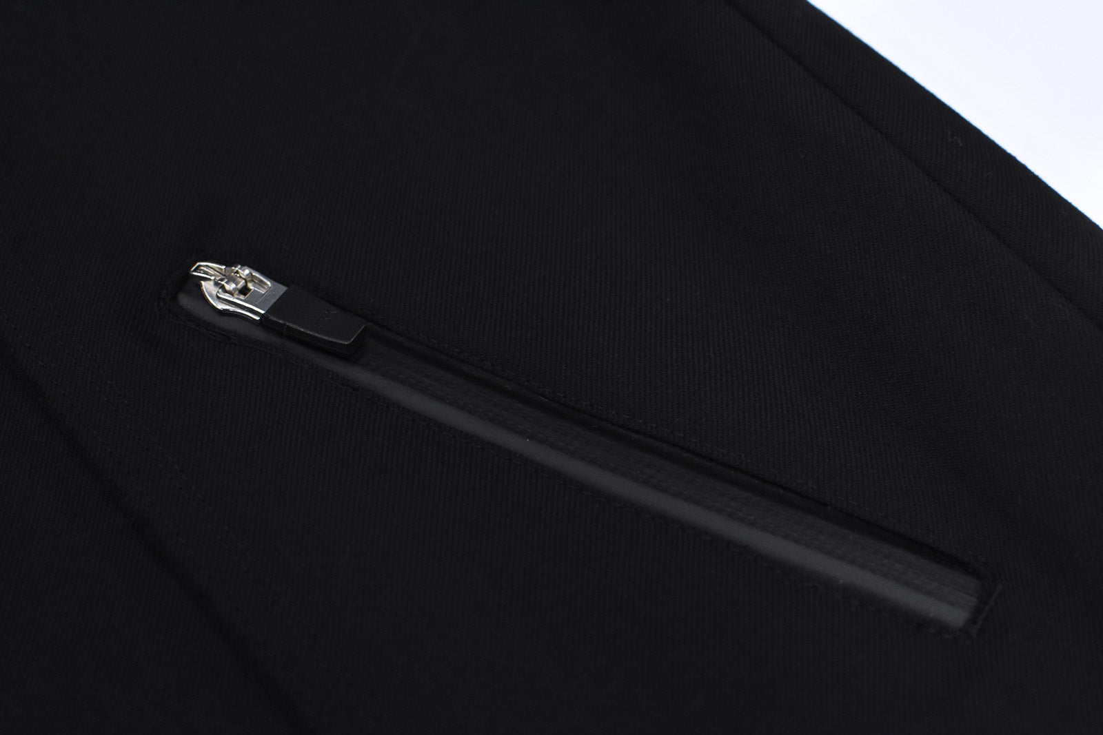 THE JEAN PIERRE / Reconstruction Silver Cargo Trouser - BLACK