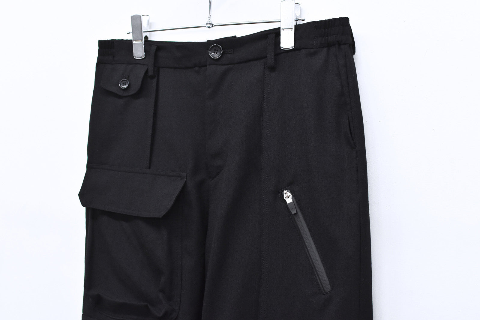 THE JEAN PIERRE / Reconstruction Silver Cargo Trouser - BLACK