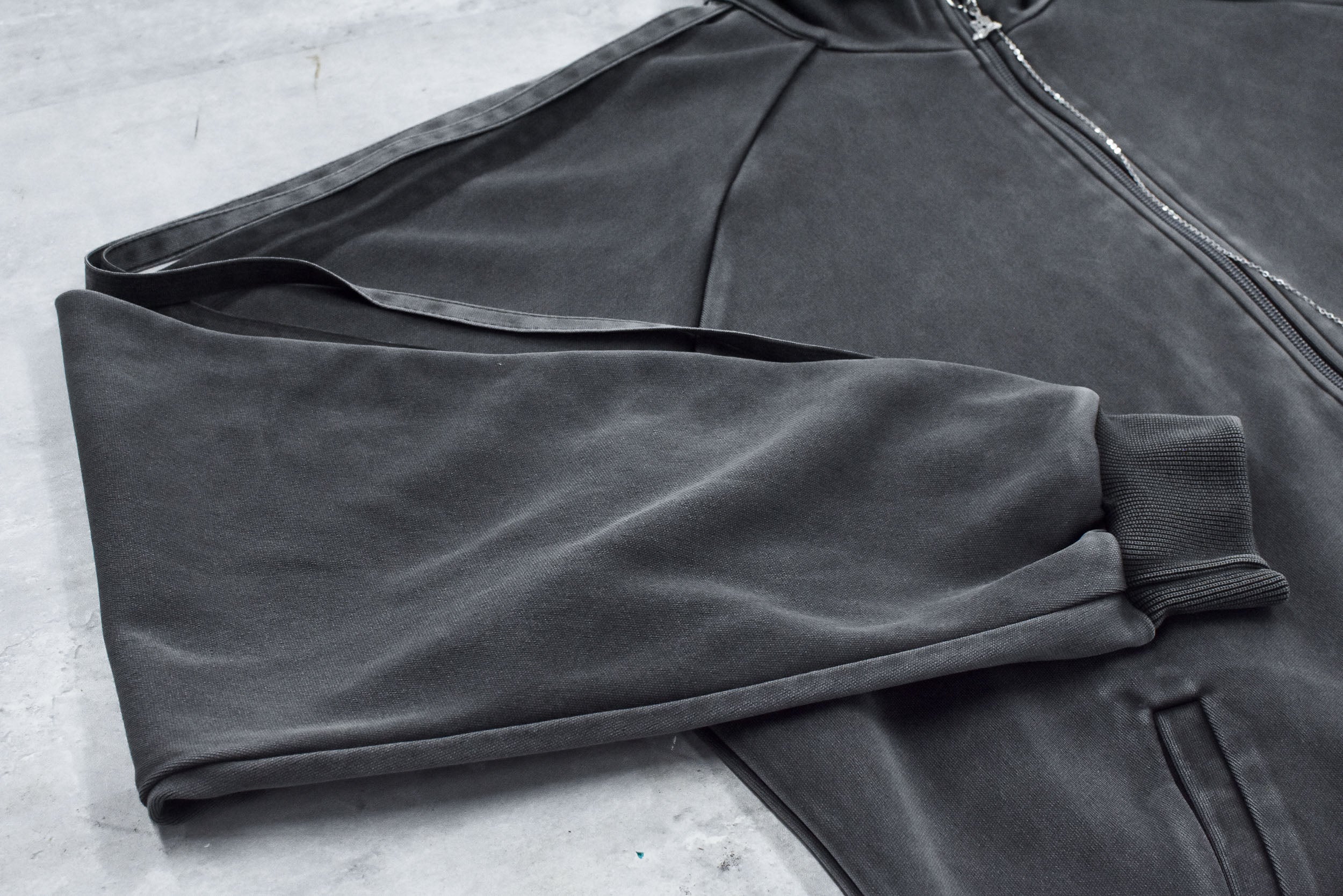 BODYSONG. / PIGMENT TRACKJ F25 - GREY