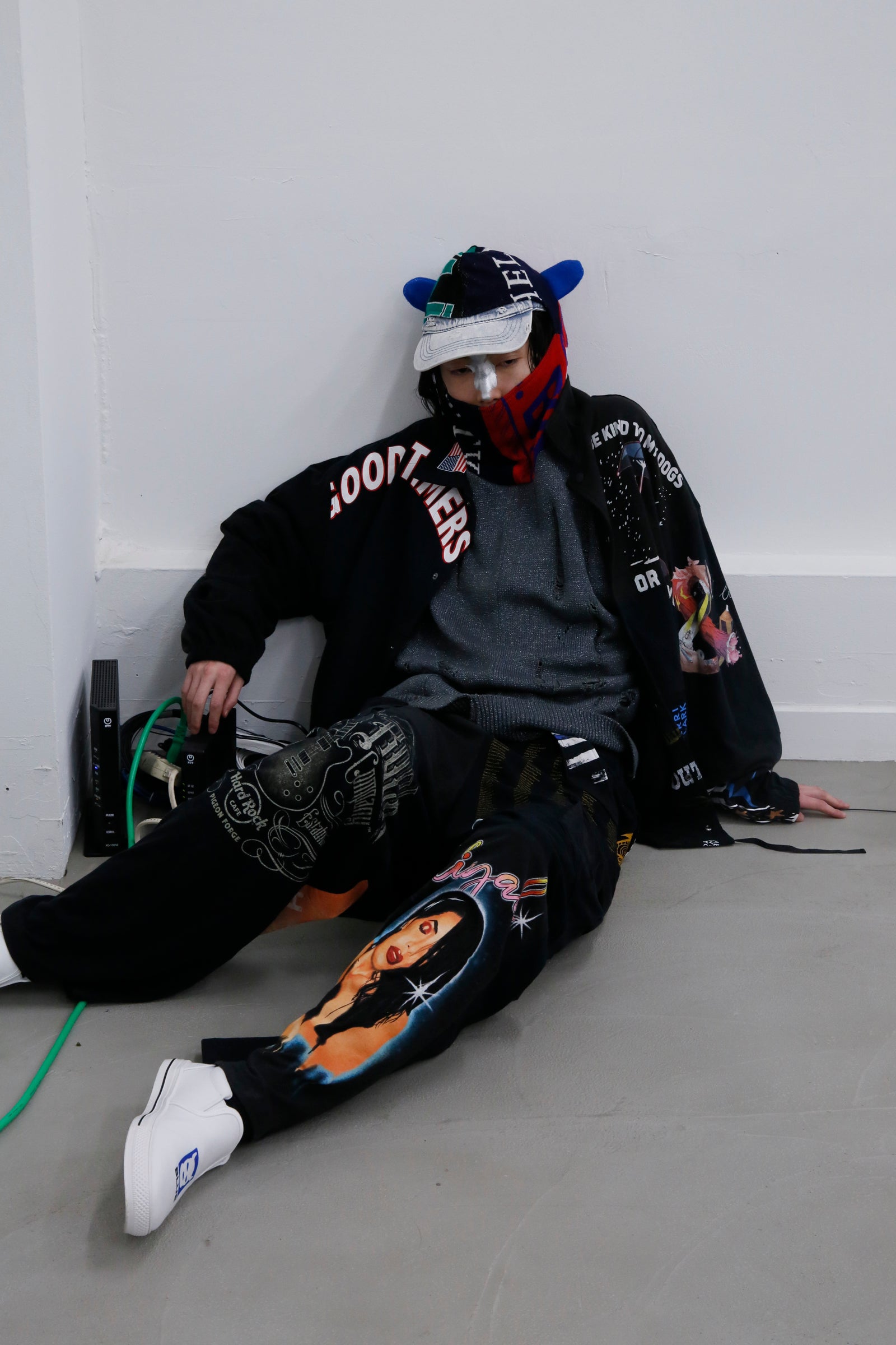 BODYSONG. / DECONSTRUCTED / RECONSTRUCTED VINTAGE T/COACH JACKET - BLACK