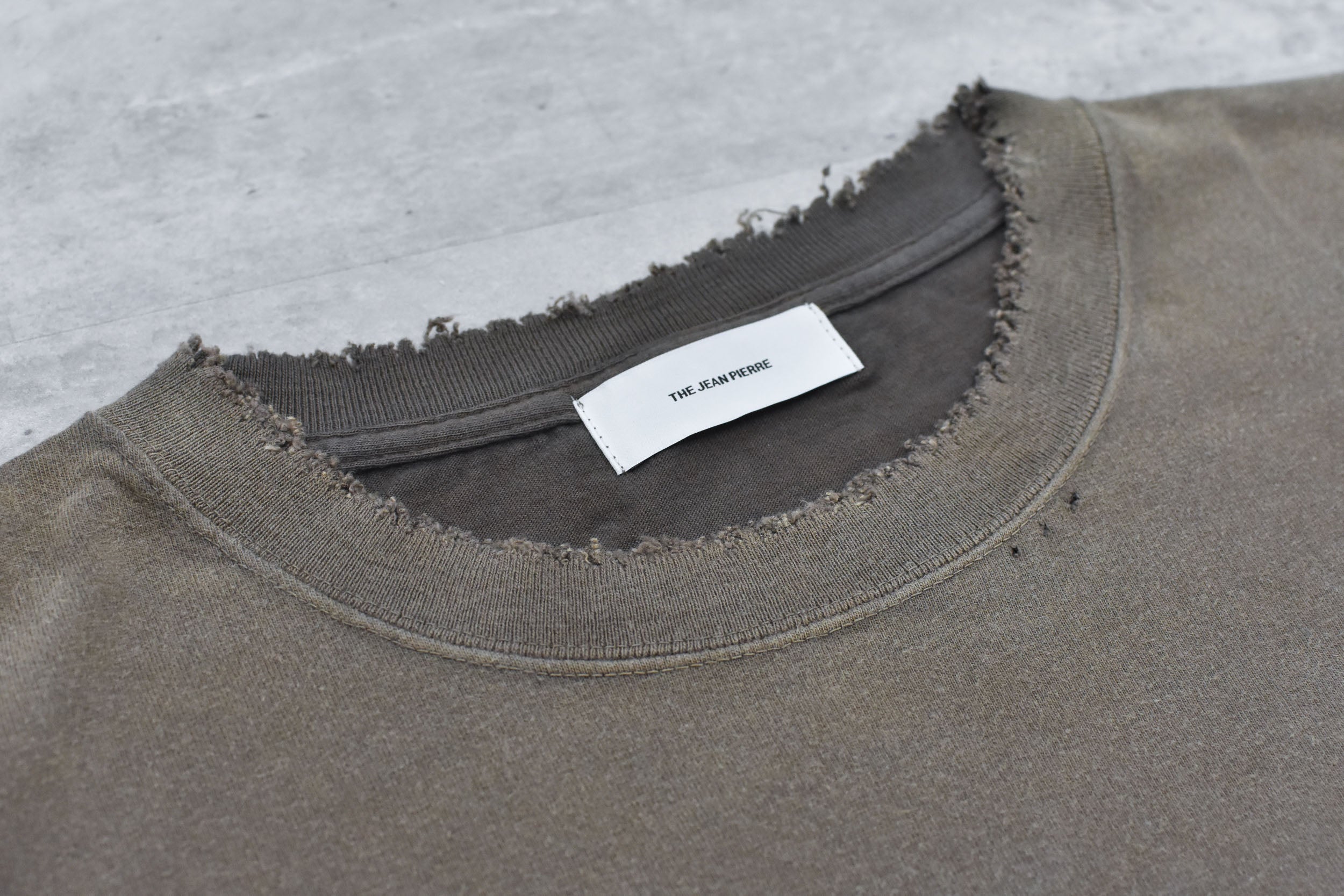 THE JEAN PIERRE / Signature Pigment dye Grunge Destroy SS TEE - DARK CHOCO