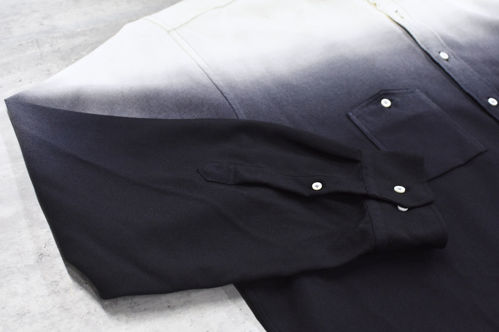 BODYSONG. / BEAUTIFUL GRADIENT DEFORMATION SHIRT - WHITE