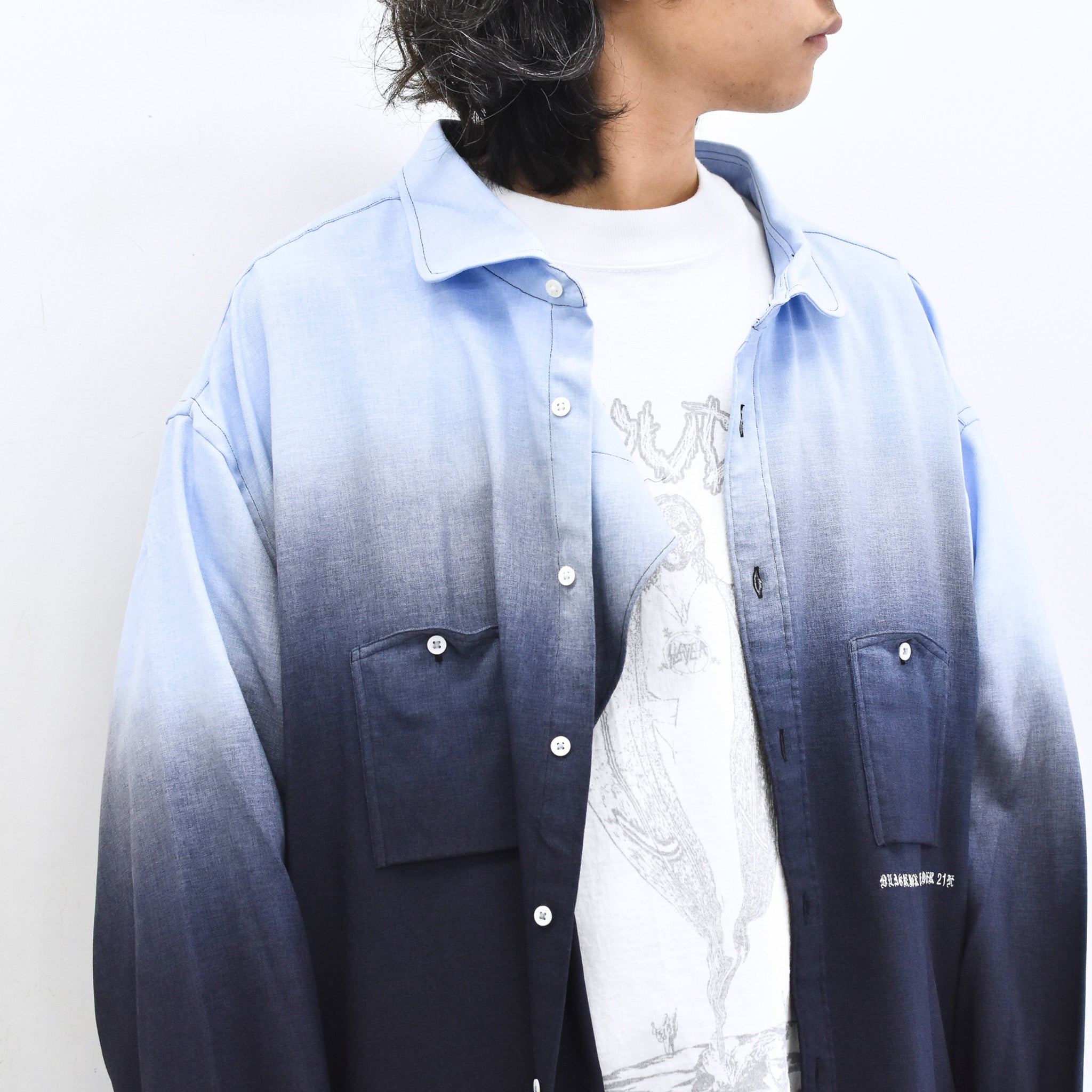 BODYSONG. / BEAUTIFUL GRADIENT DEFORMATION SHIRT - BLUE