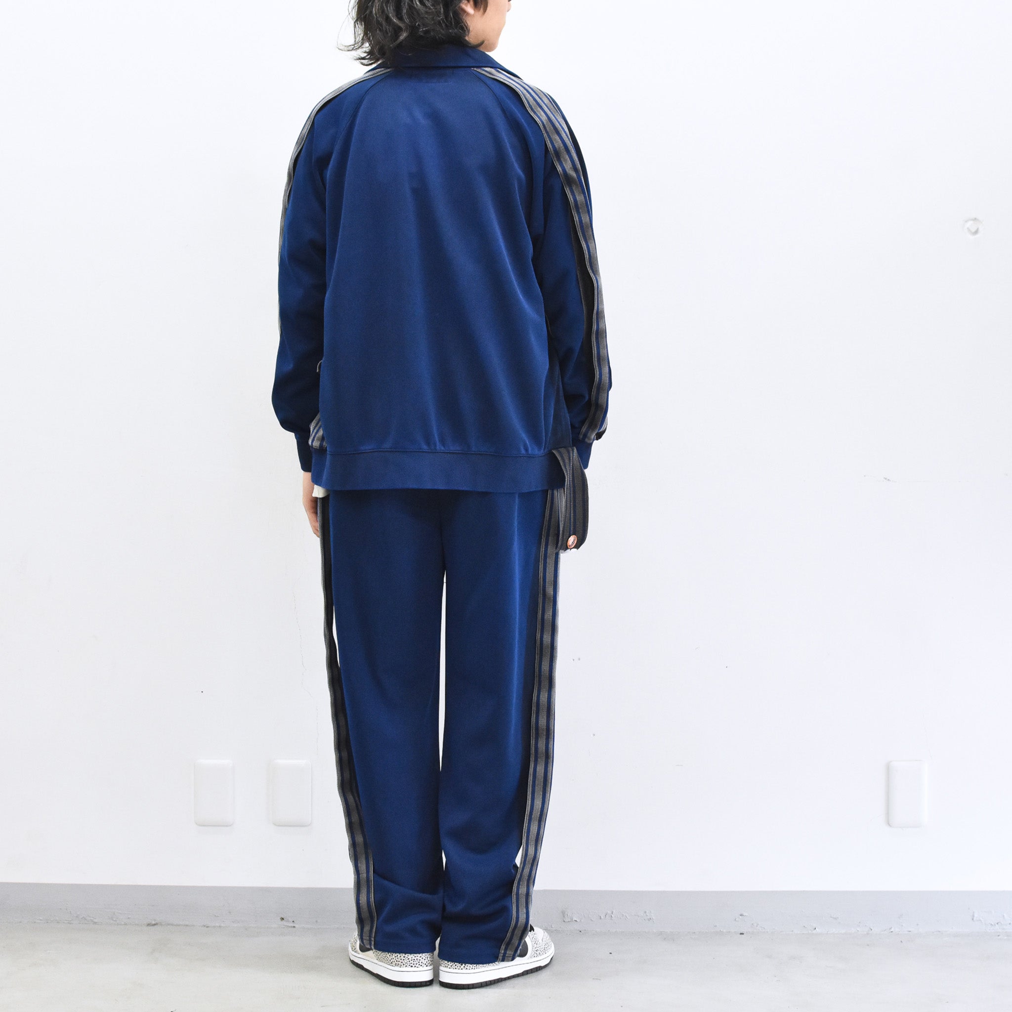 BODYSONG. / PIGMENT-DYED DISTRESSED TRACK JACKET - BLUE