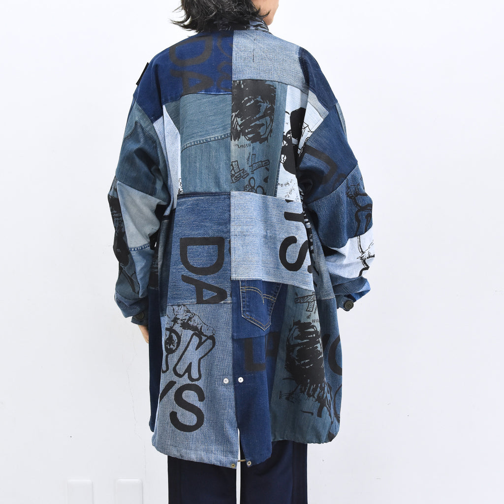 BODYSONG. / PATCHWORK MIL COAT MADE FROM RECONSTRUCTED VINTAGE DENIM