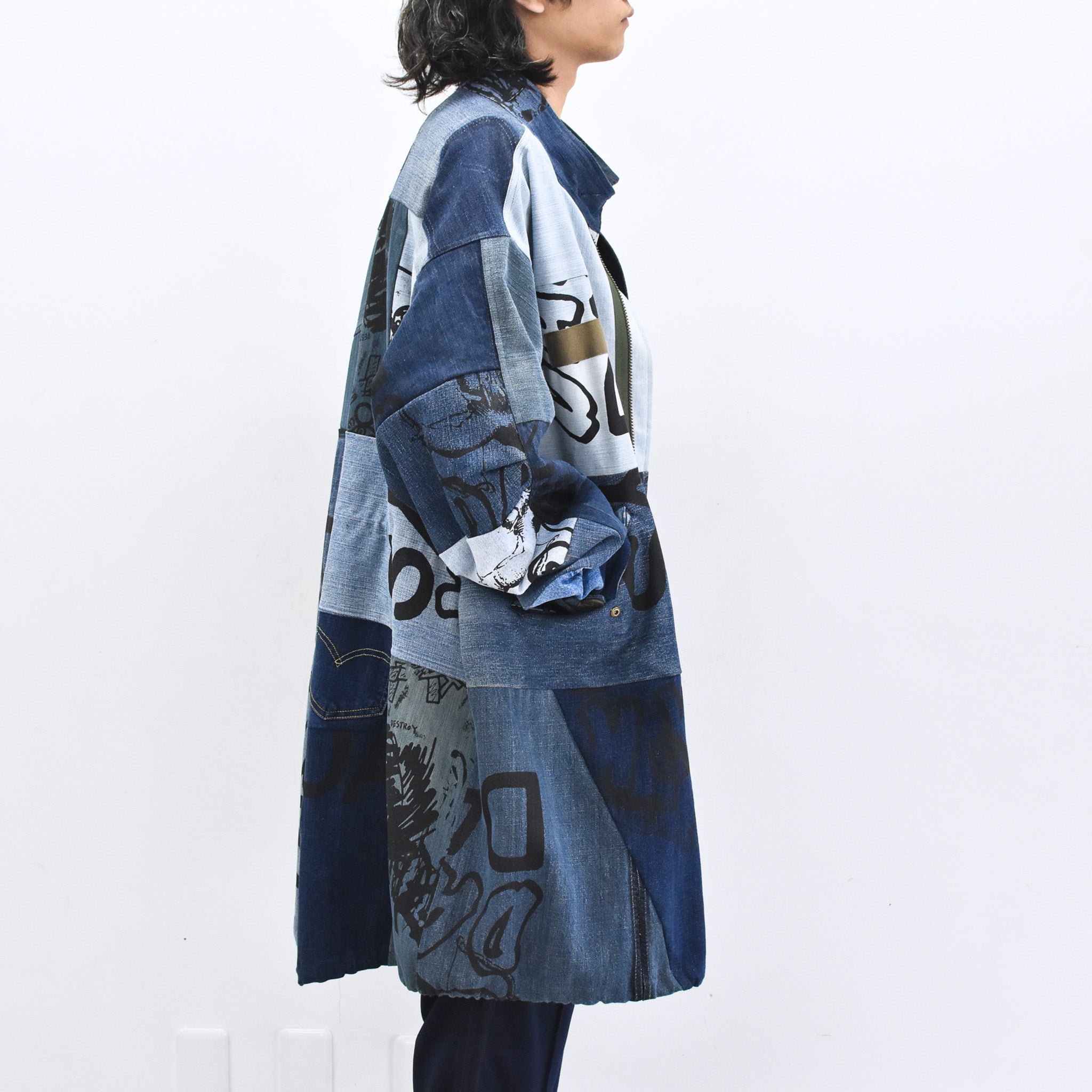 BODYSONG. / PATCHWORK MIL COAT MADE FROM RECONSTRUCTED VINTAGE DENIM