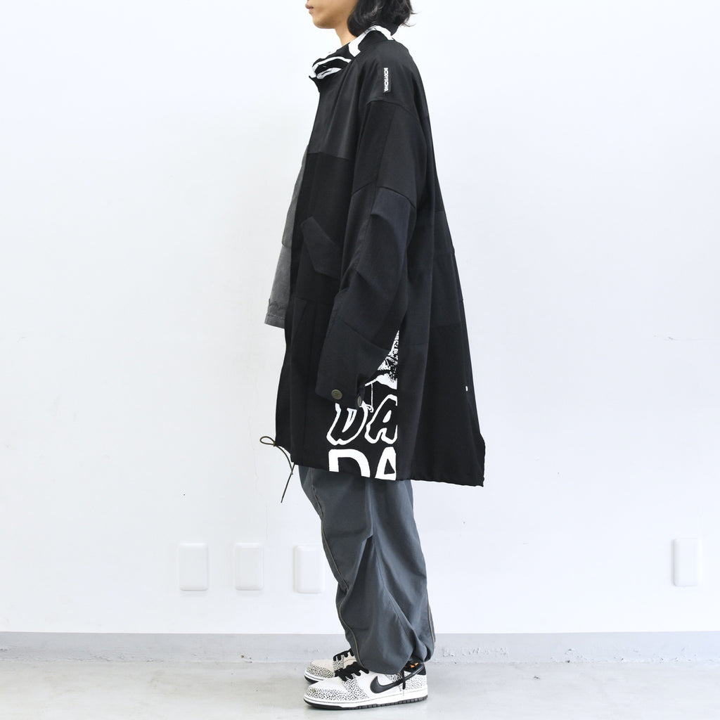 BODYSONG. / PATCHWORK MIL COAT MADE BY DISASSEMBLING AND RECONSTRUCTING A BUSINESS SUIT