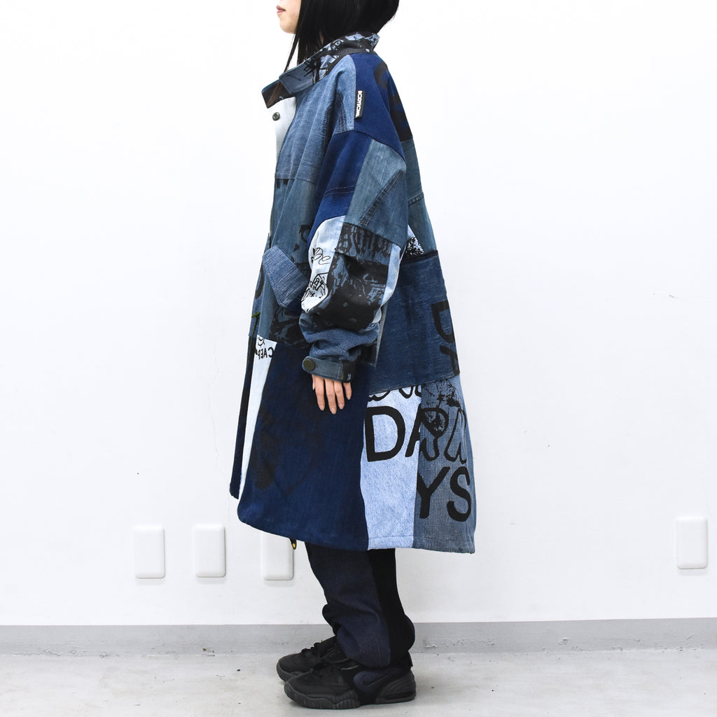 BODYSONG. / PATCHWORK MIL COAT MADE FROM RECONSTRUCTED VINTAGE DENIM