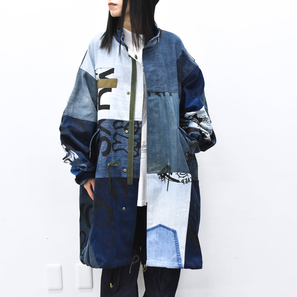 BODYSONG. / PATCHWORK MIL COAT MADE FROM RECONSTRUCTED VINTAGE DENIM