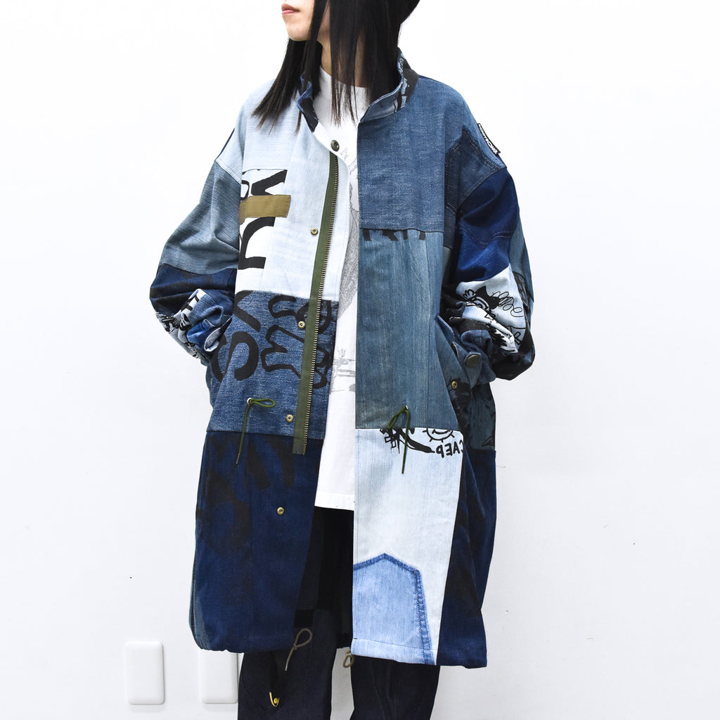 BODYSONG. / PATCHWORK MIL COAT MADE FROM RECONSTRUCTED VINTAGE DENIM