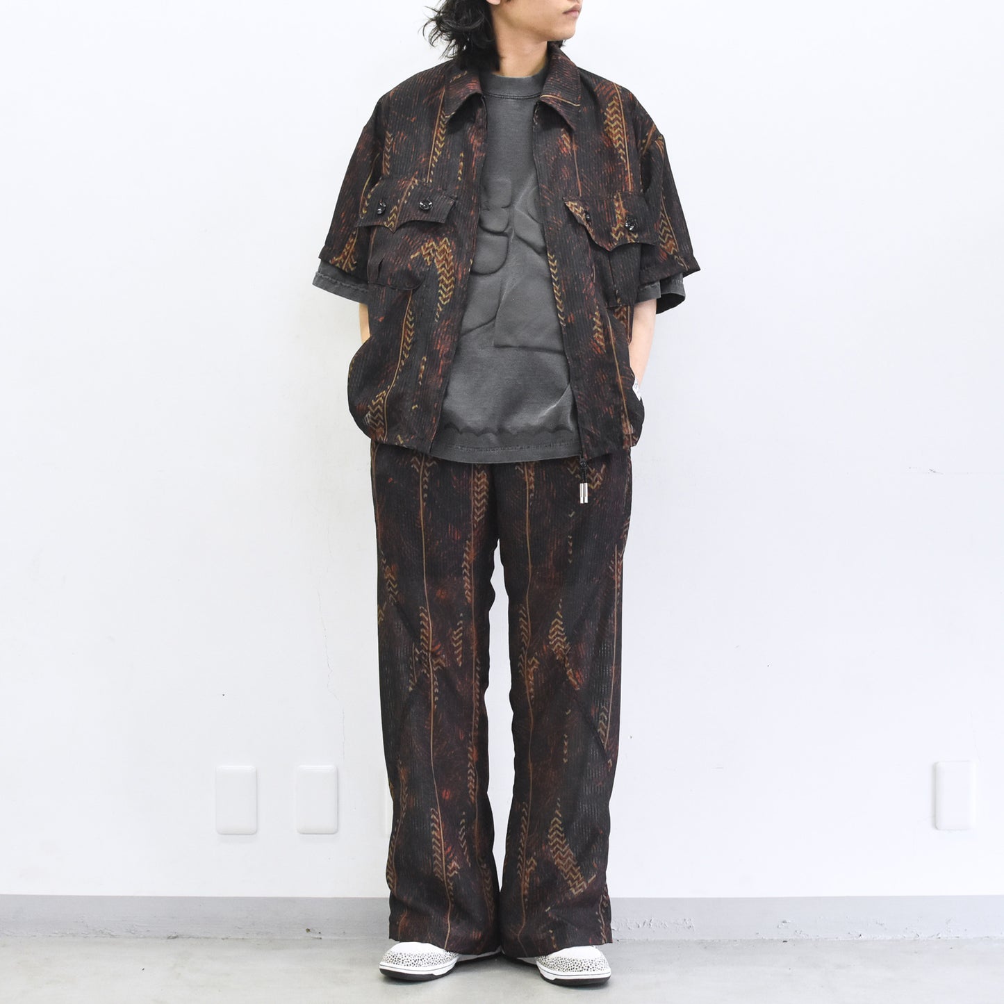elephant TRIBAL fabrics / NO A/C Zip Shirt - SOIL BROWN
