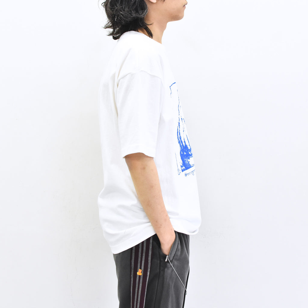 FlexibleVisual SPCE / The Boy in Between
