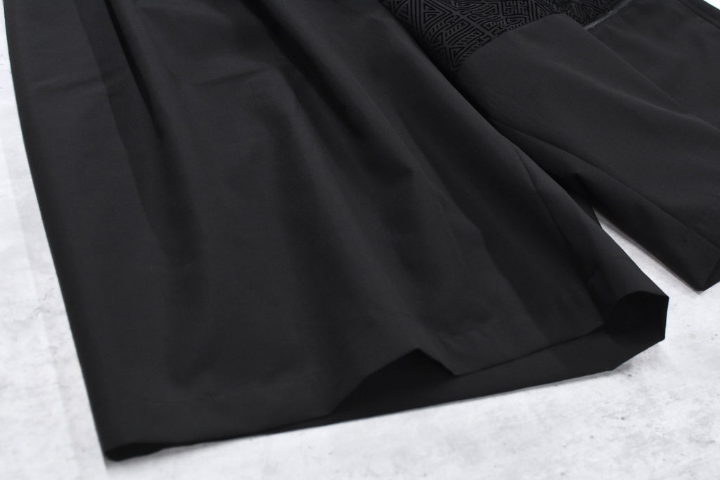 STOF / Stone Yard Floc Wide Shorts - BLACK