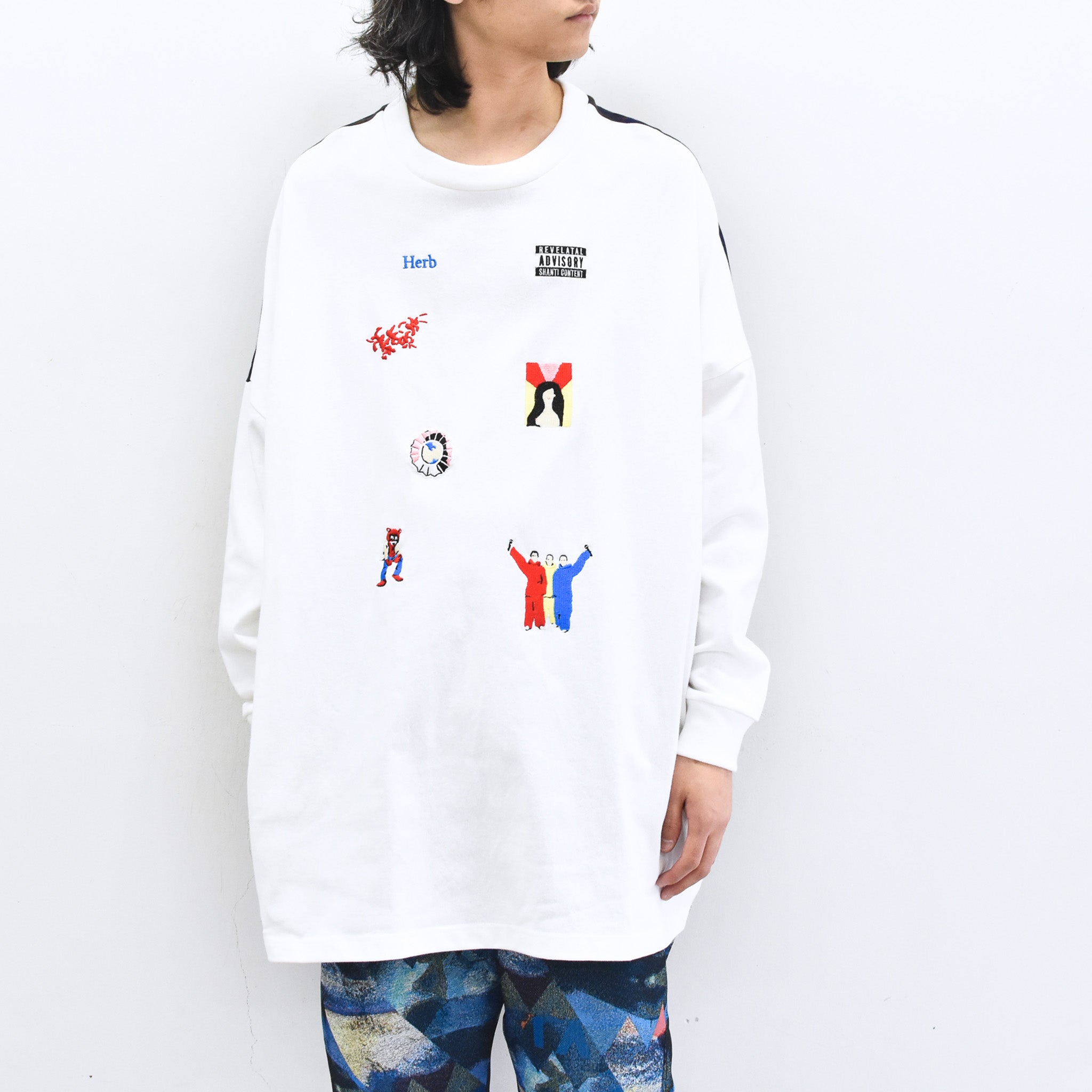 STOF / Edition Embroi L/S Tee - WHITE