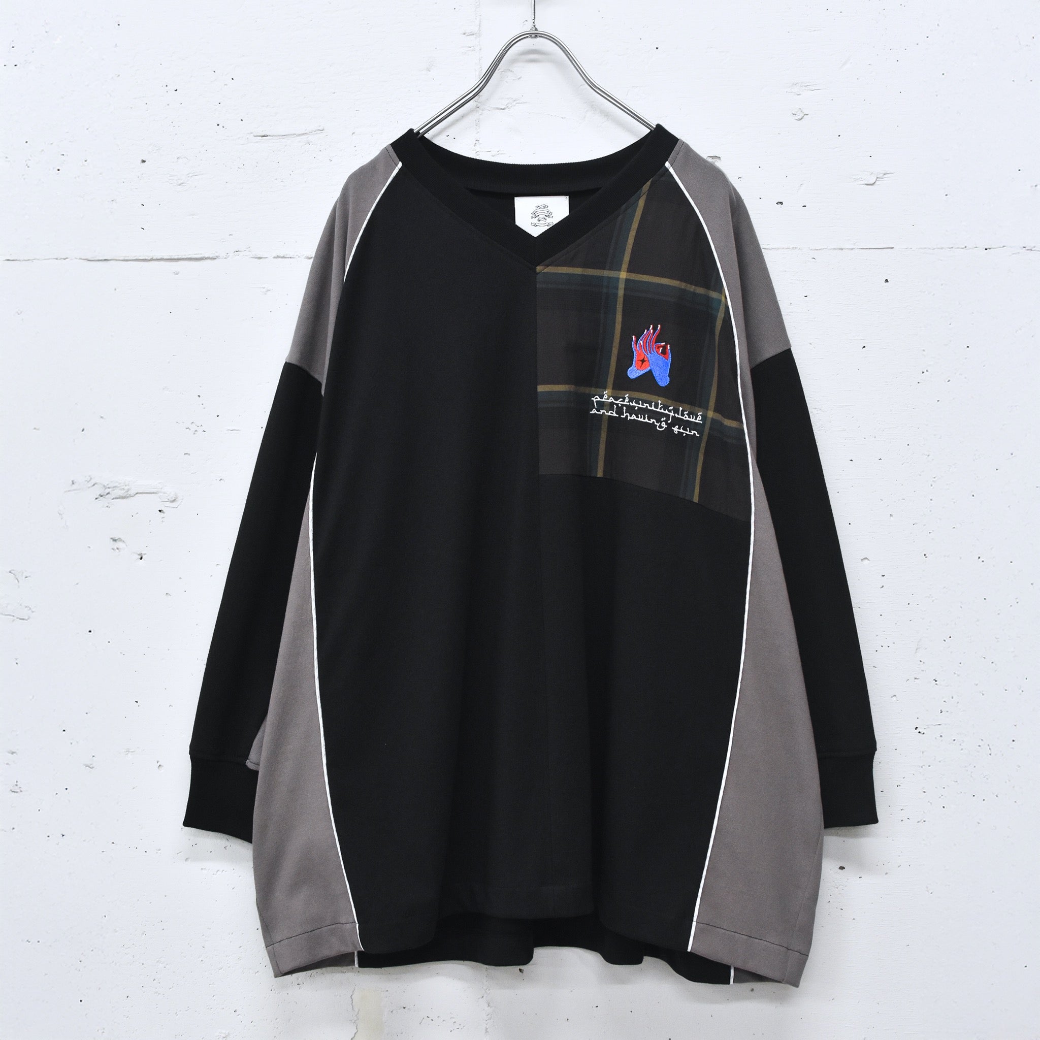 STOF /  Not Uniform Pulover - BLACK