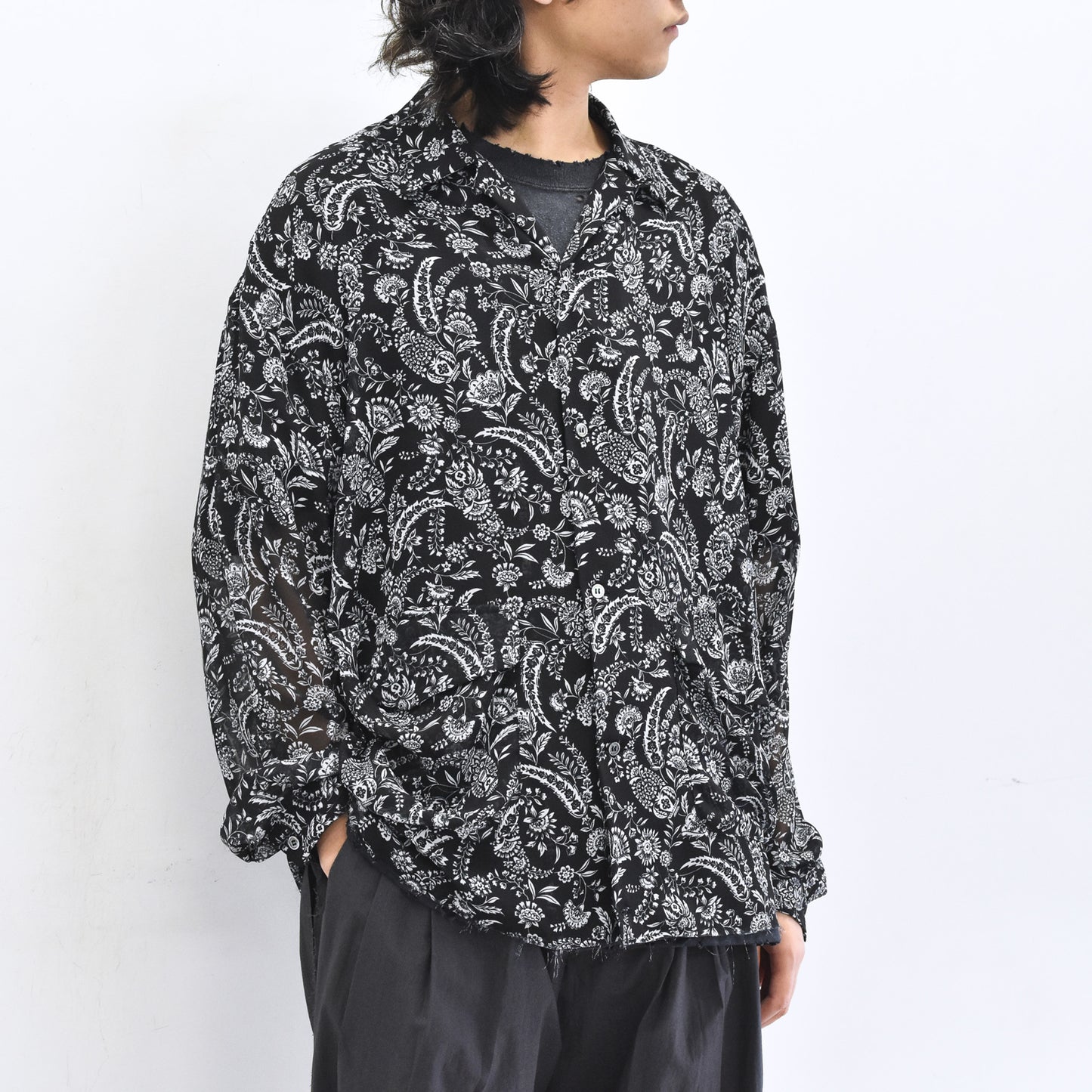 THE JEAN PIERRE / Sheer Paisely Shirt - BLACK