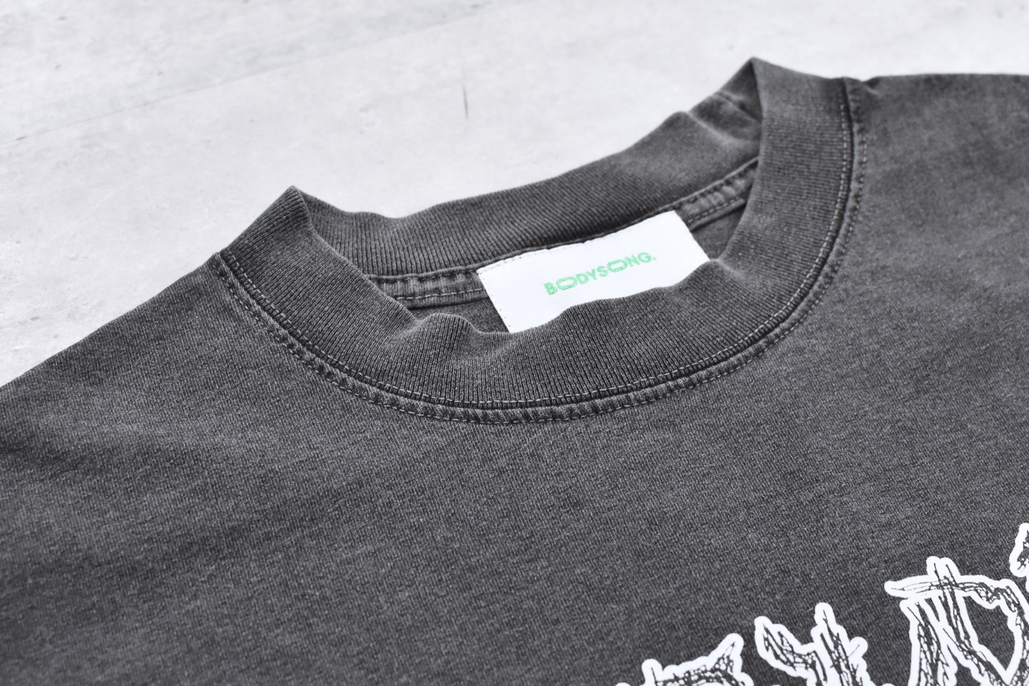 BODYSONG. / TEE/PHOTOCHROMIC/OHIANA - GRAY