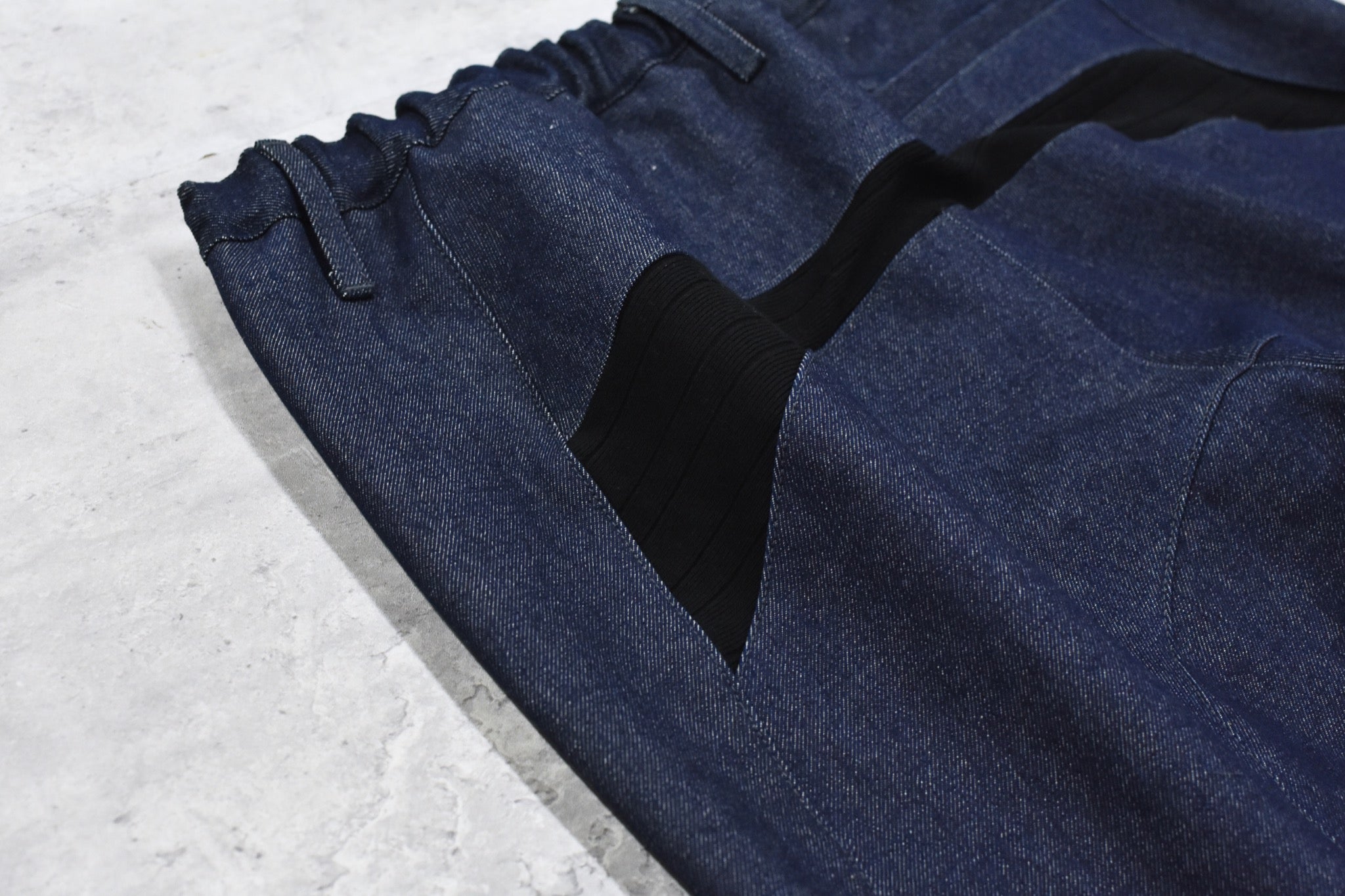 BODYSONG. / SPEEDING MOTORCYCLE DENIM TROUSERS - BLACK
