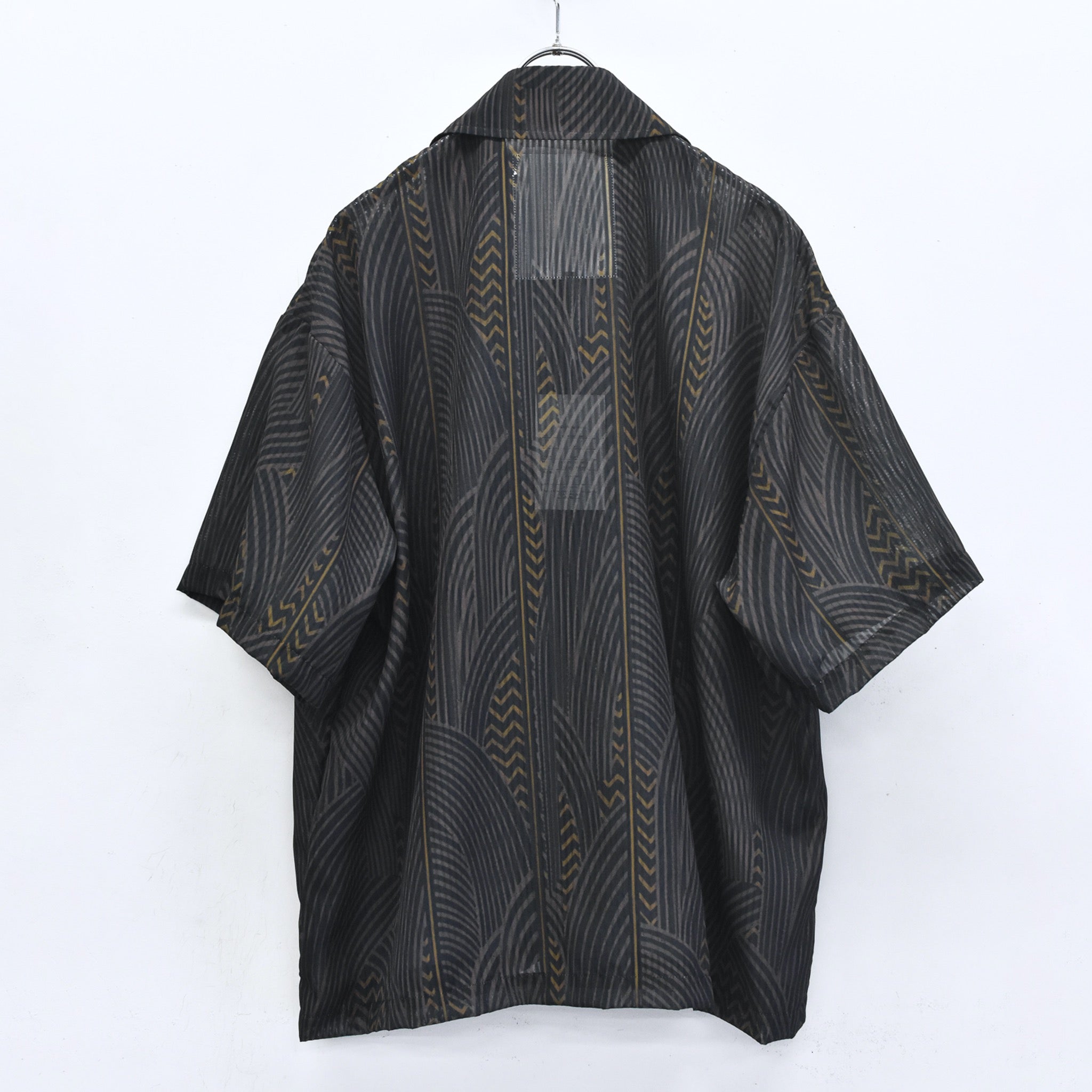 elephant TRIBAL fabrics / NO A/C Zip Shirt - BLACK