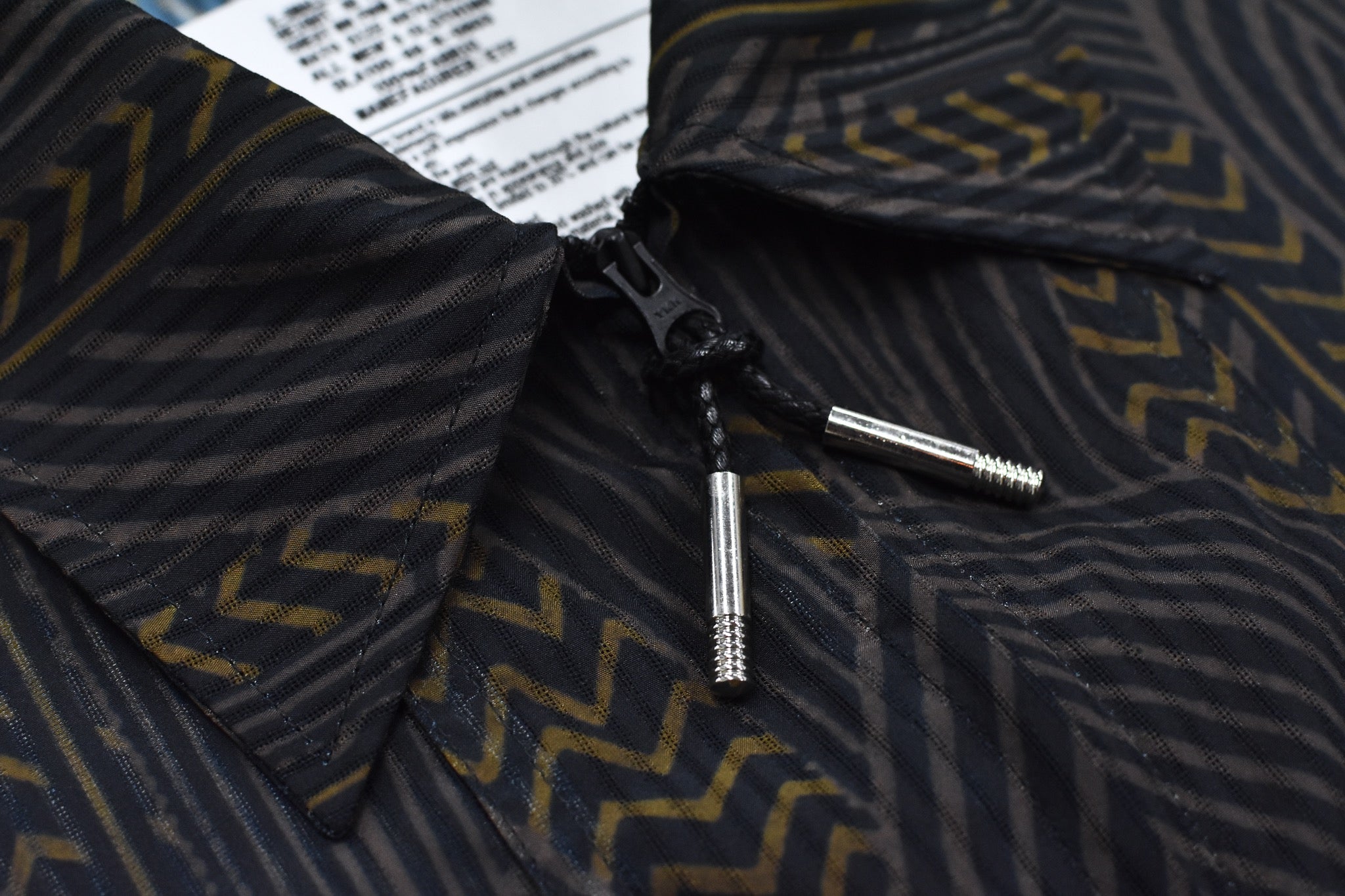elephant TRIBAL fabrics / NO A/C Zip Shirt - BLACK