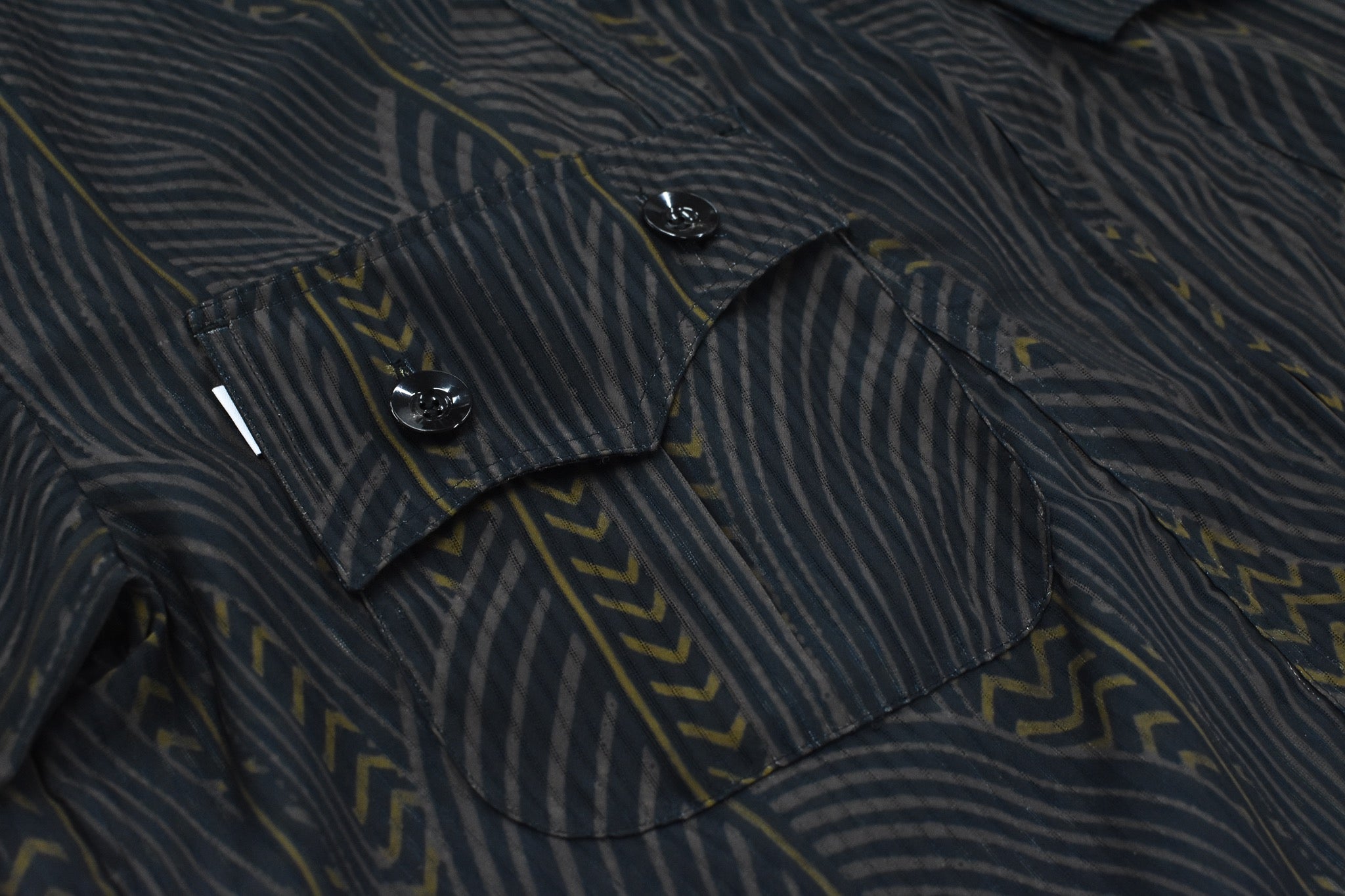 elephant TRIBAL fabrics / NO A/C Zip Shirt - BLACK