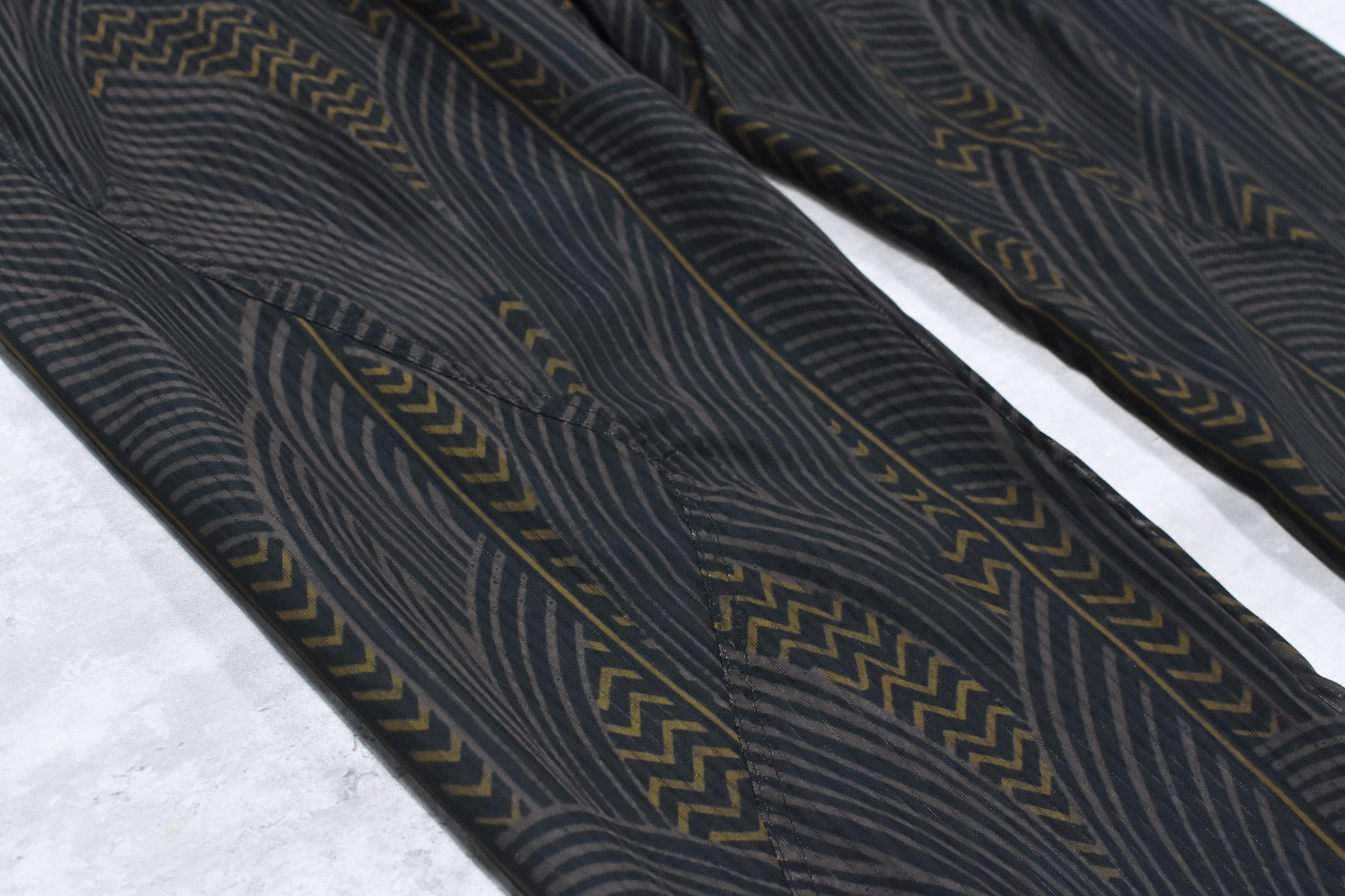 elephant TRIBAL fabrics / NO A/C PT - BLACK