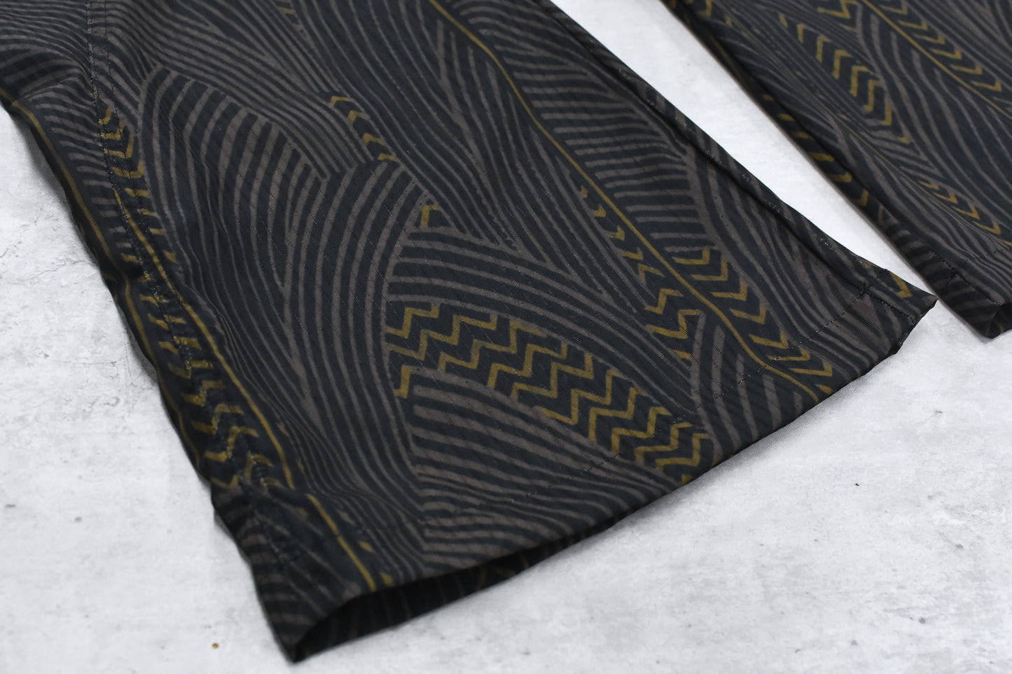 elephant TRIBAL fabrics / NO A/C PT - BLACK