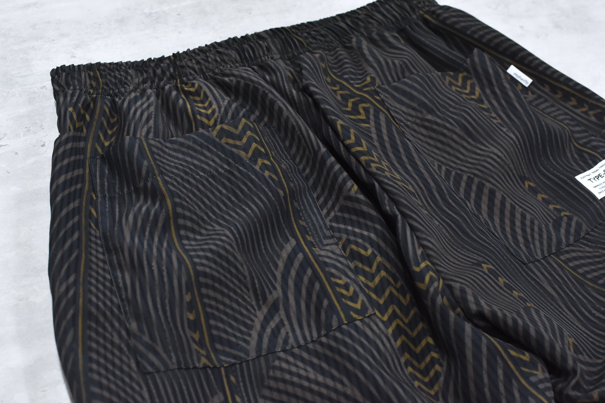 elephant TRIBAL fabrics / NO A/C PT - BLACK
