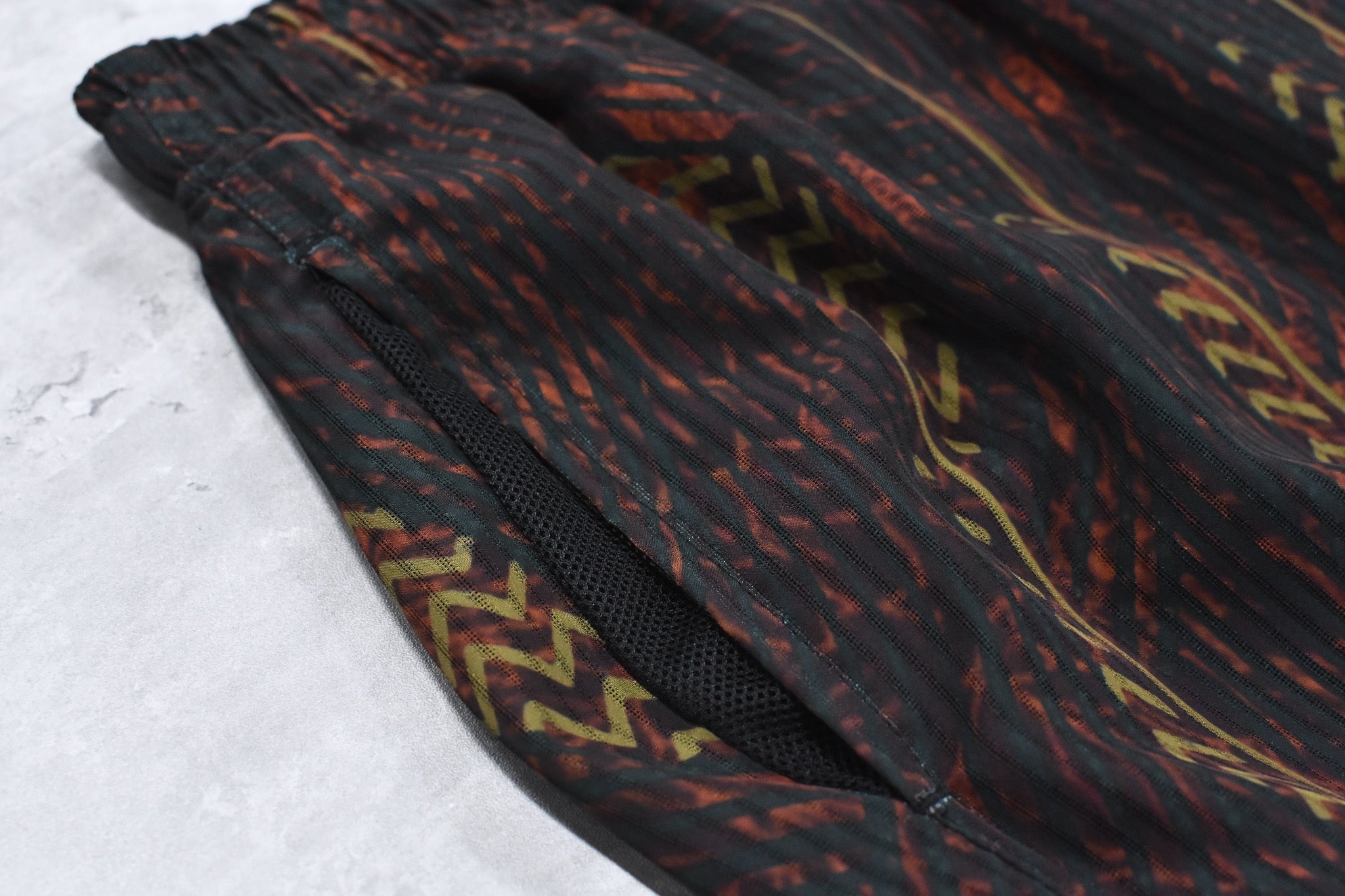 elephant TRIBAL fabrics / NO A/C PT - SOIL BROWN