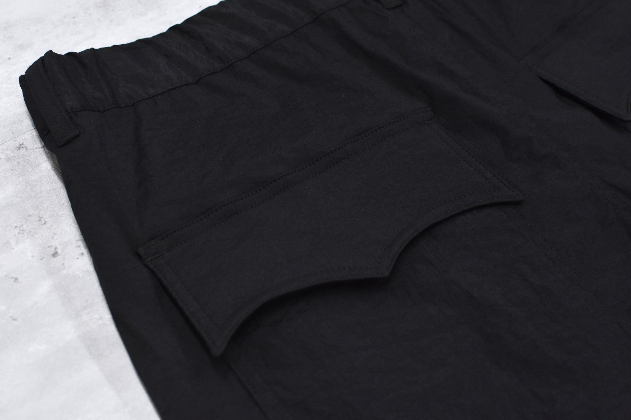 elephant TRIBAL fabrics / High Power Stretch Warming-up Halfway PT - BLACK