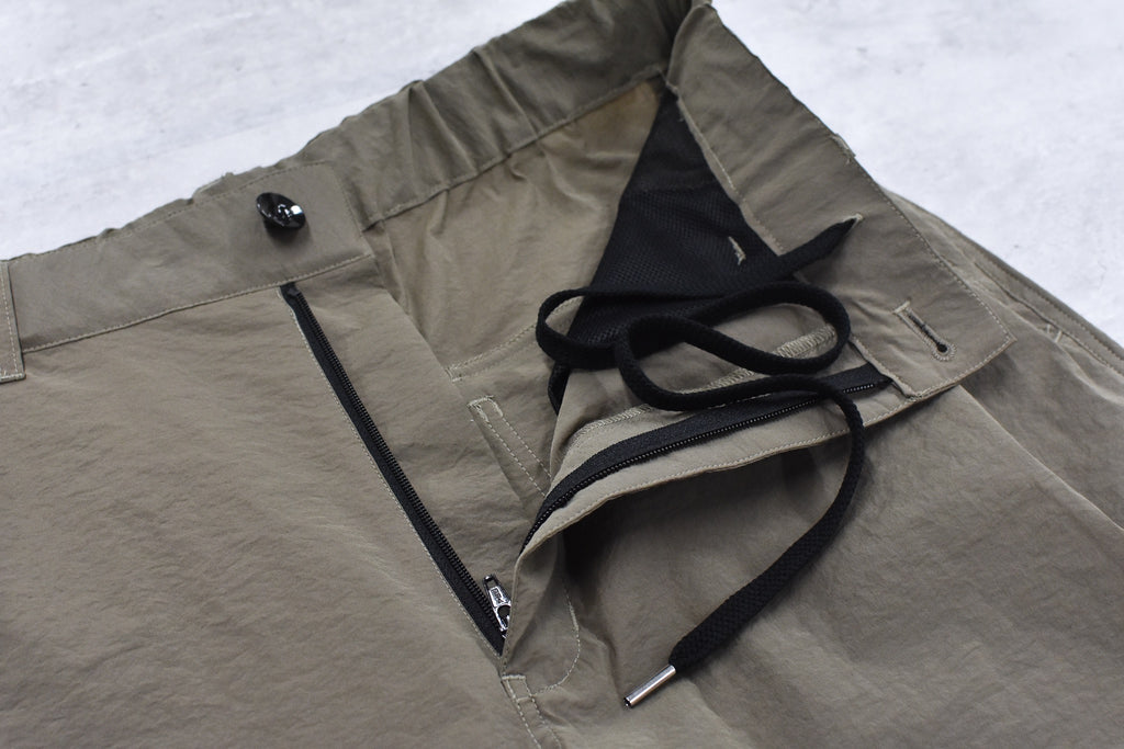 elephant TRIBAL fabrics / High Power Stretch Warming-up Halfway PT - GREIGE