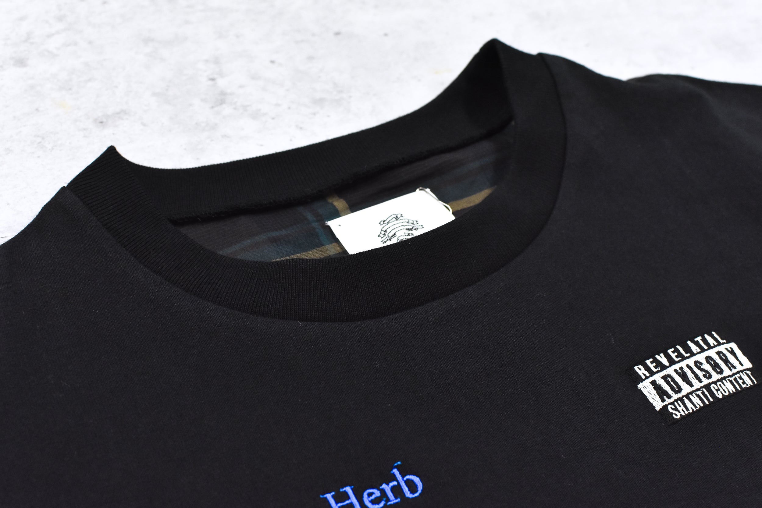 STOF / Edition Embroi L/S Tee - BLACK