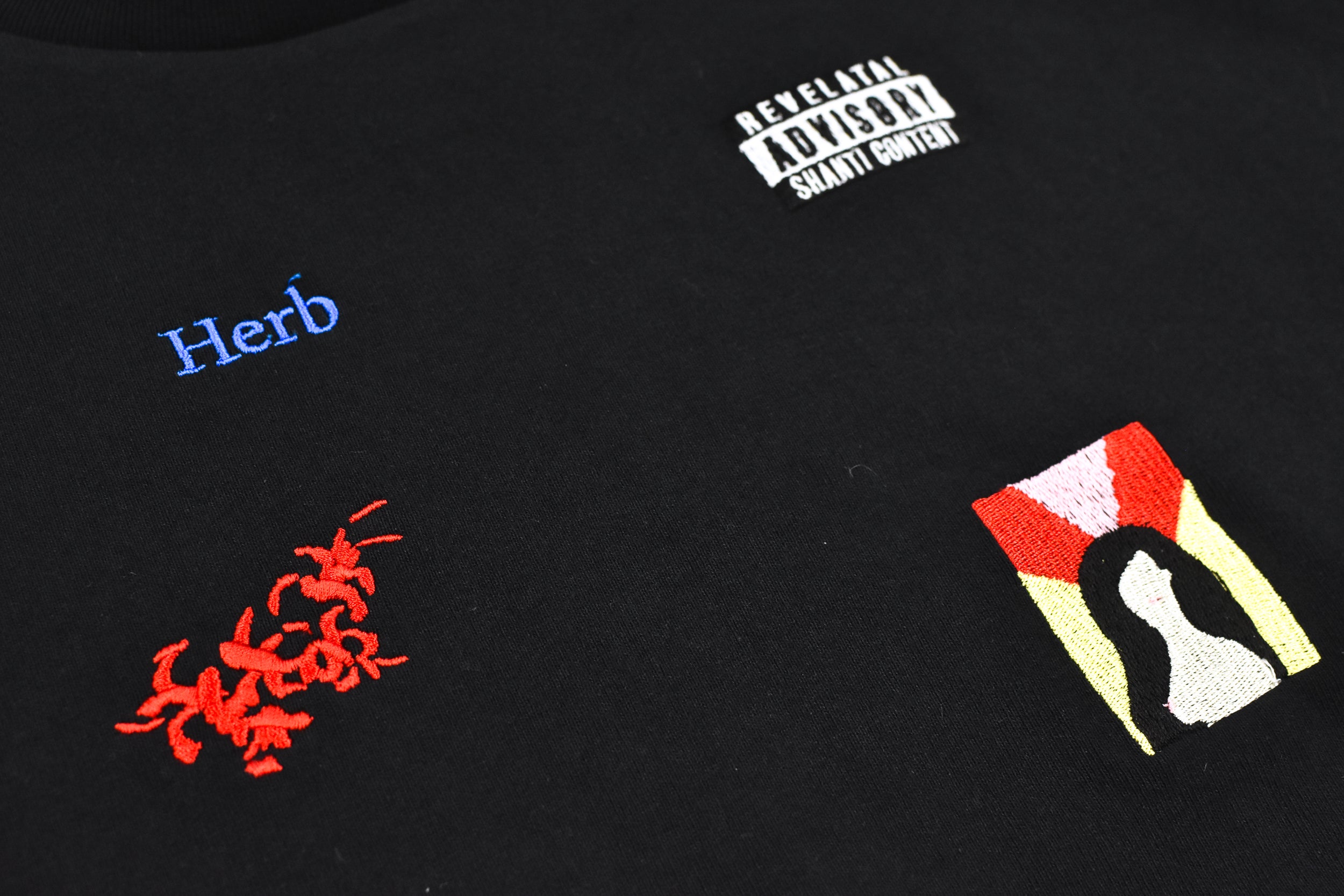 STOF / Edition Embroi L/S Tee - BLACK