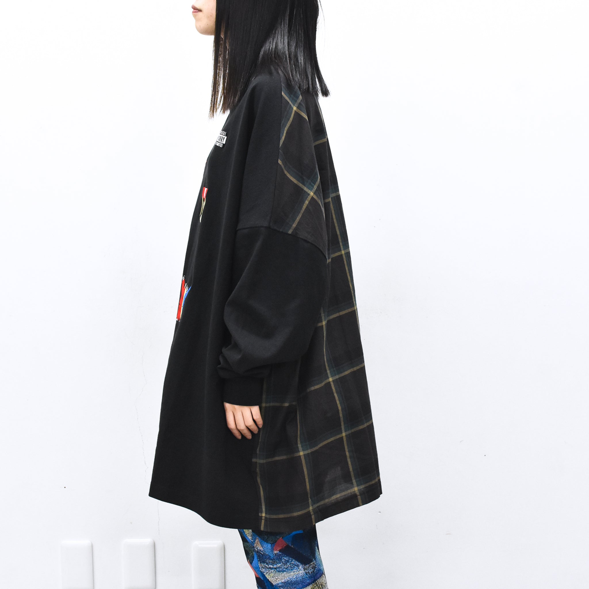 STOF / Edition Embroi L/S Tee - BLACK