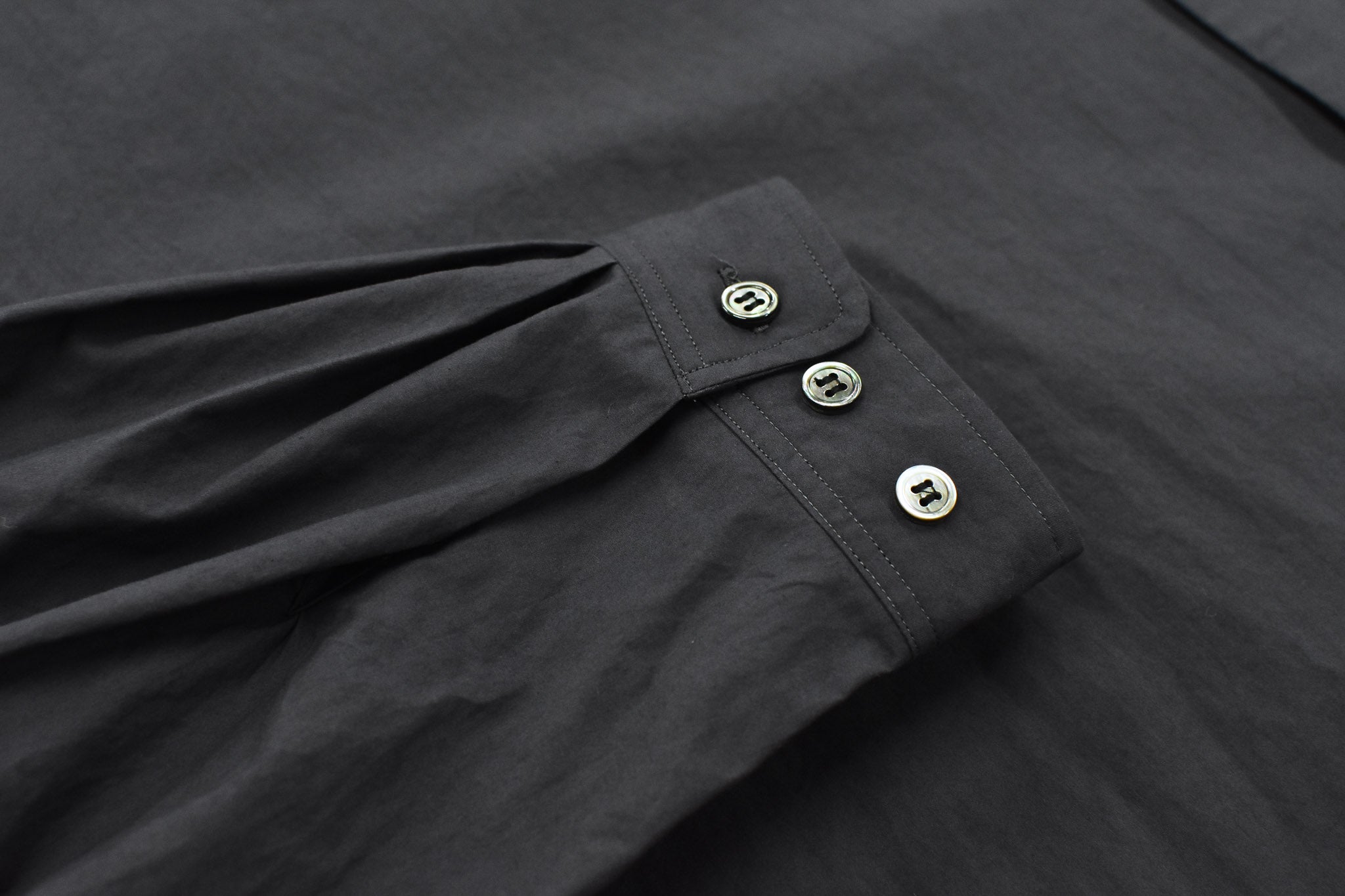 THE JEAN PIERRE / Signature 11XL Shirt - FADE BLACK