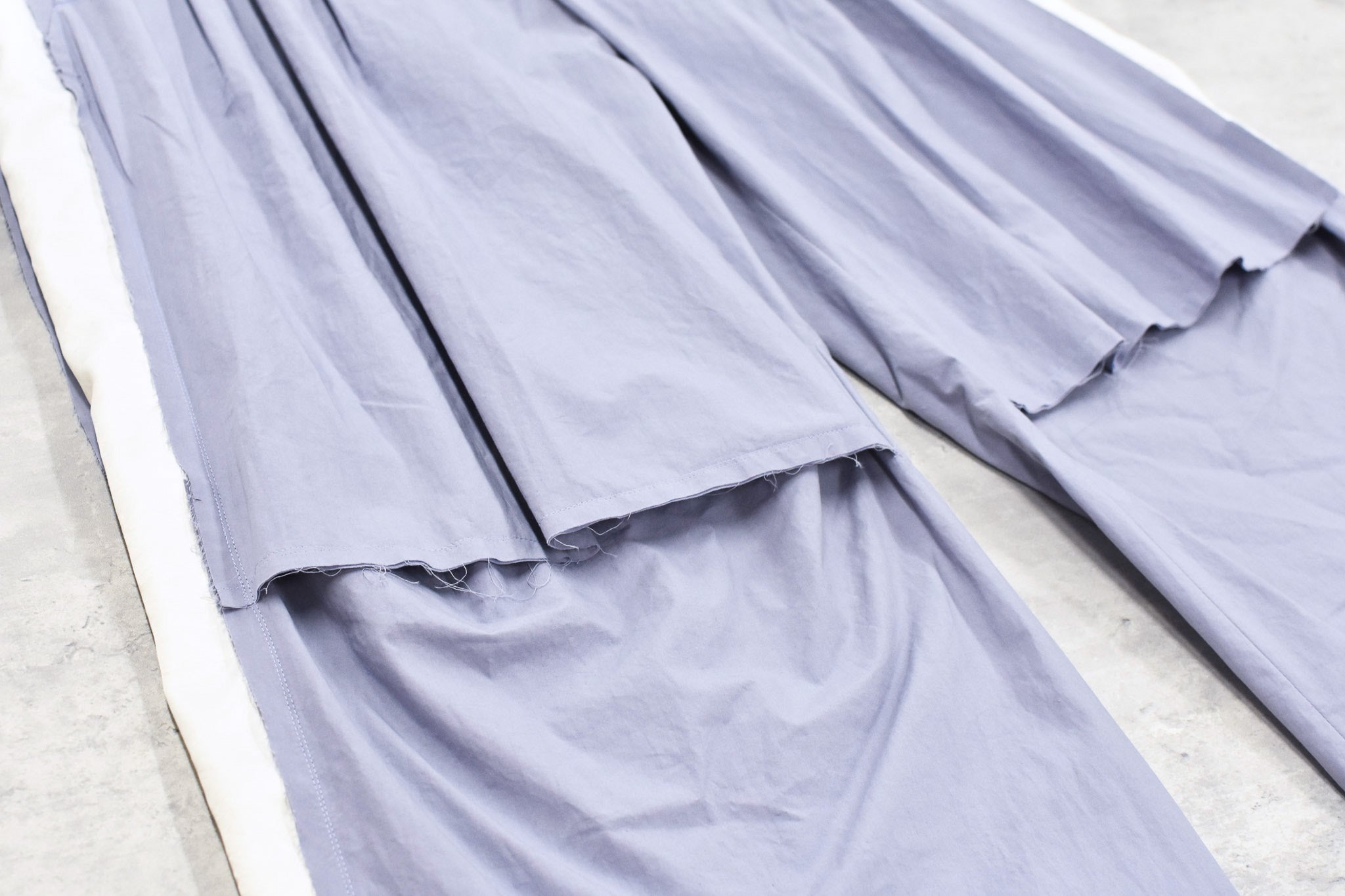 THE JEAN PIERRE / 3Tuck Easy Trouser - GREY