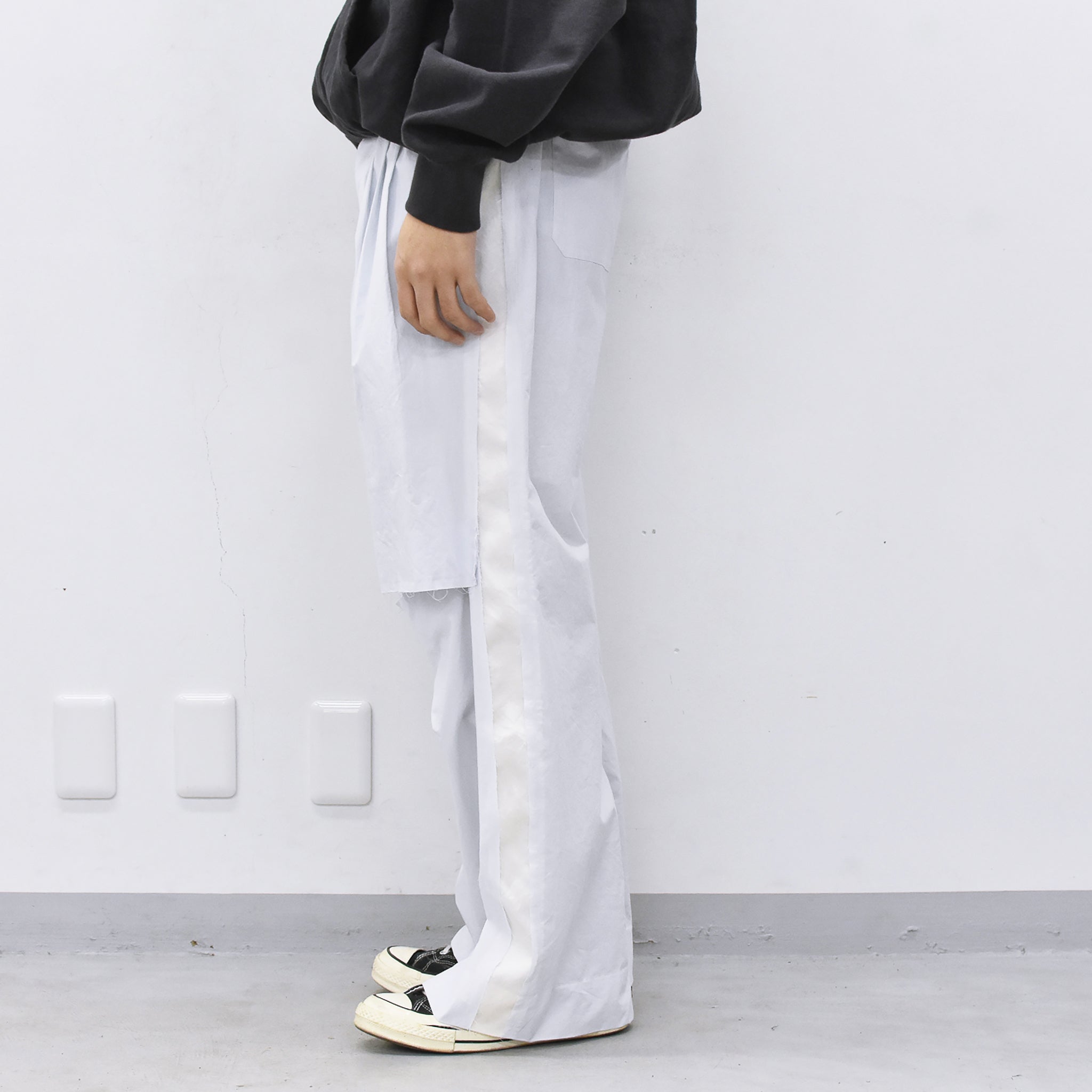 THE JEAN PIERRE / 3Tuck Easy Trouser - STONE WHT